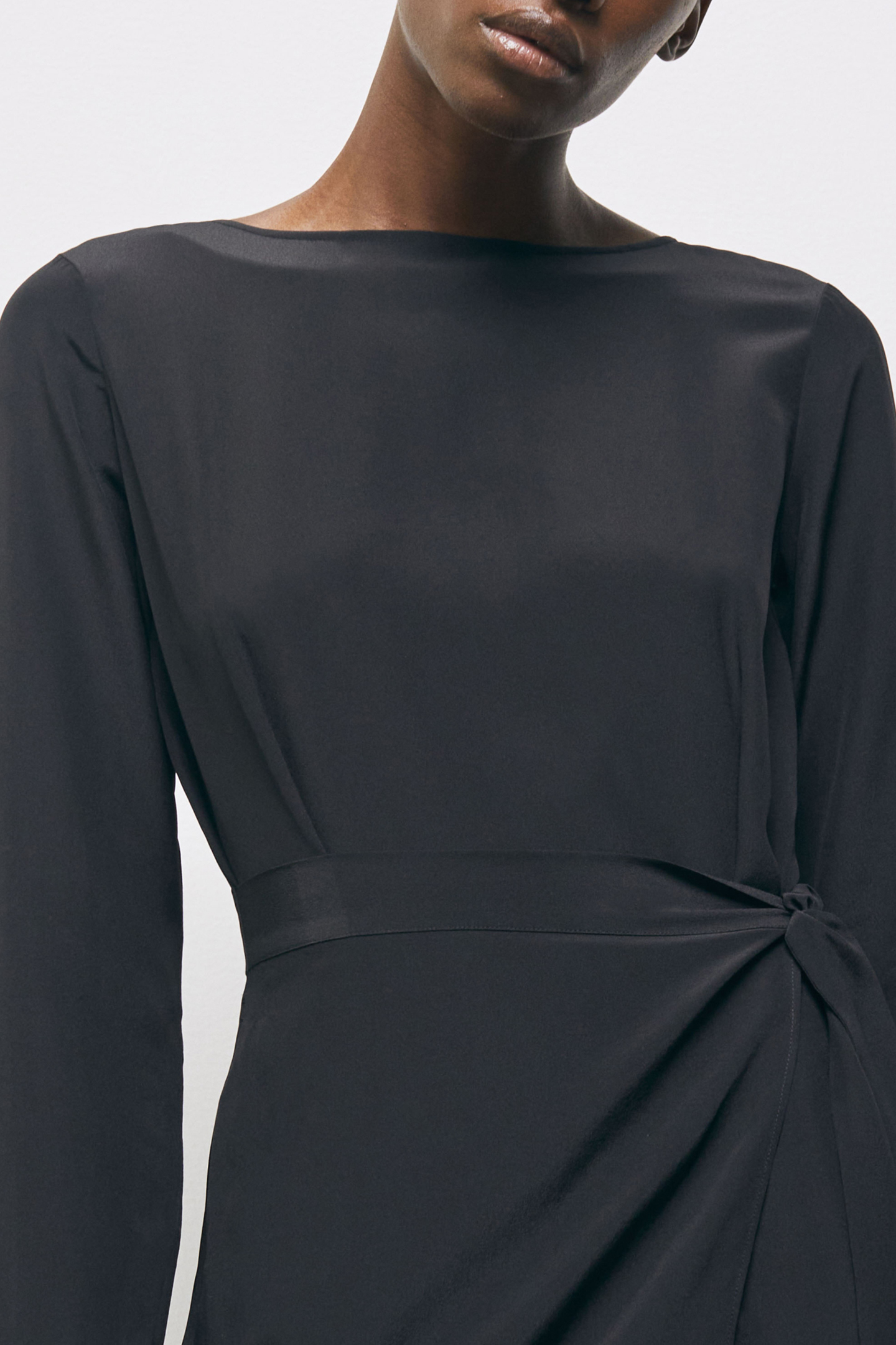 SHORT DRESS WITH LONG SLEEVES AND LACE SKIRT BLACK 6