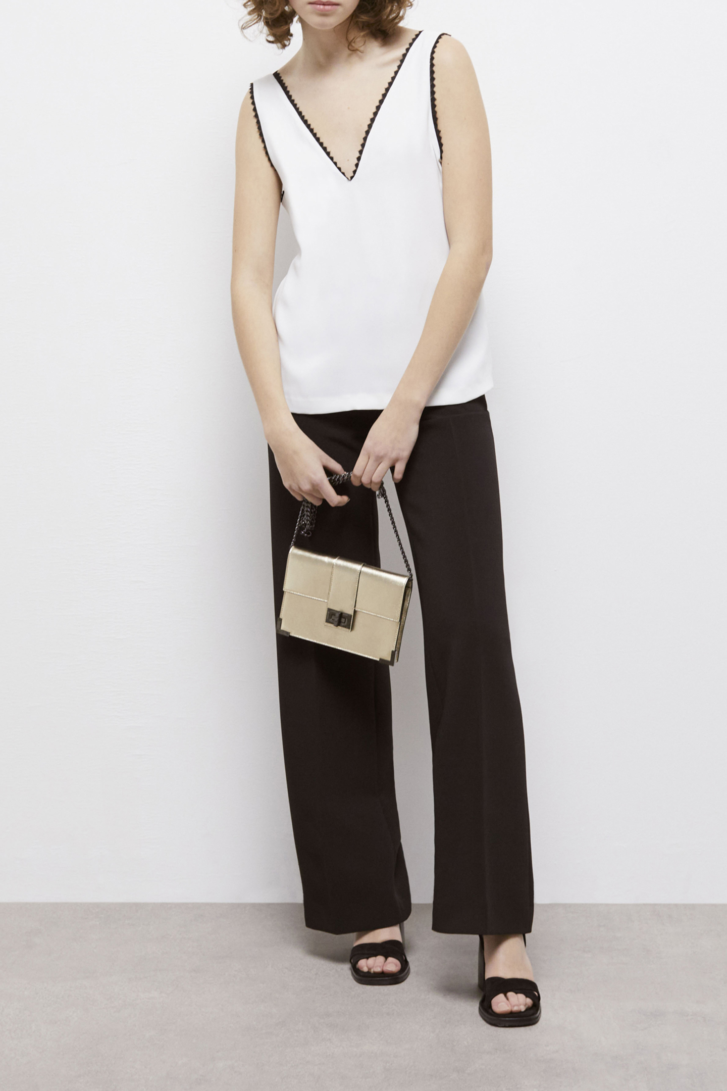 SLEEVELESS TOP WITH LACE DETAIL ECRU 6