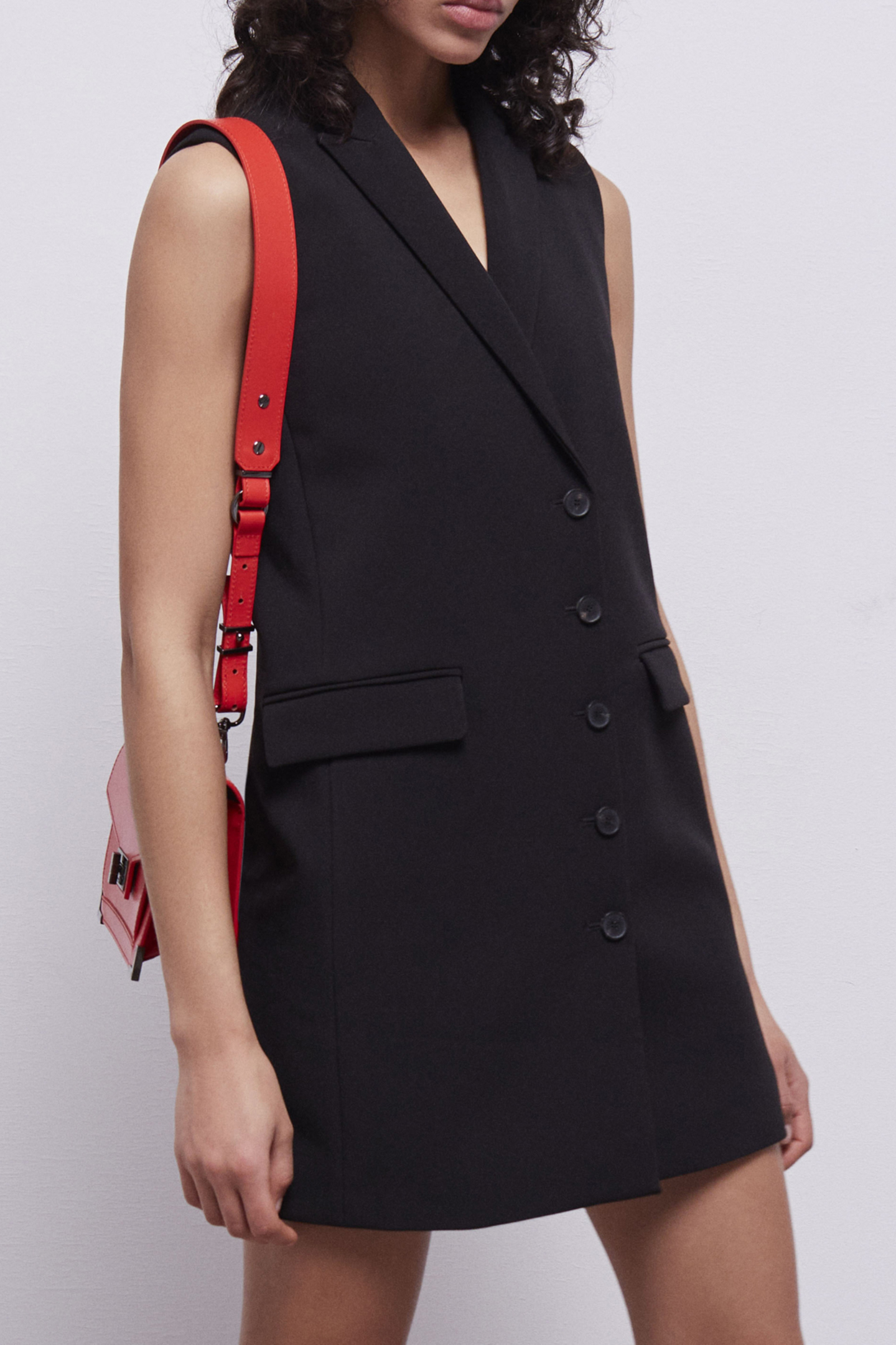 SLEEVELESS TAILORED DRESS BLACK 4