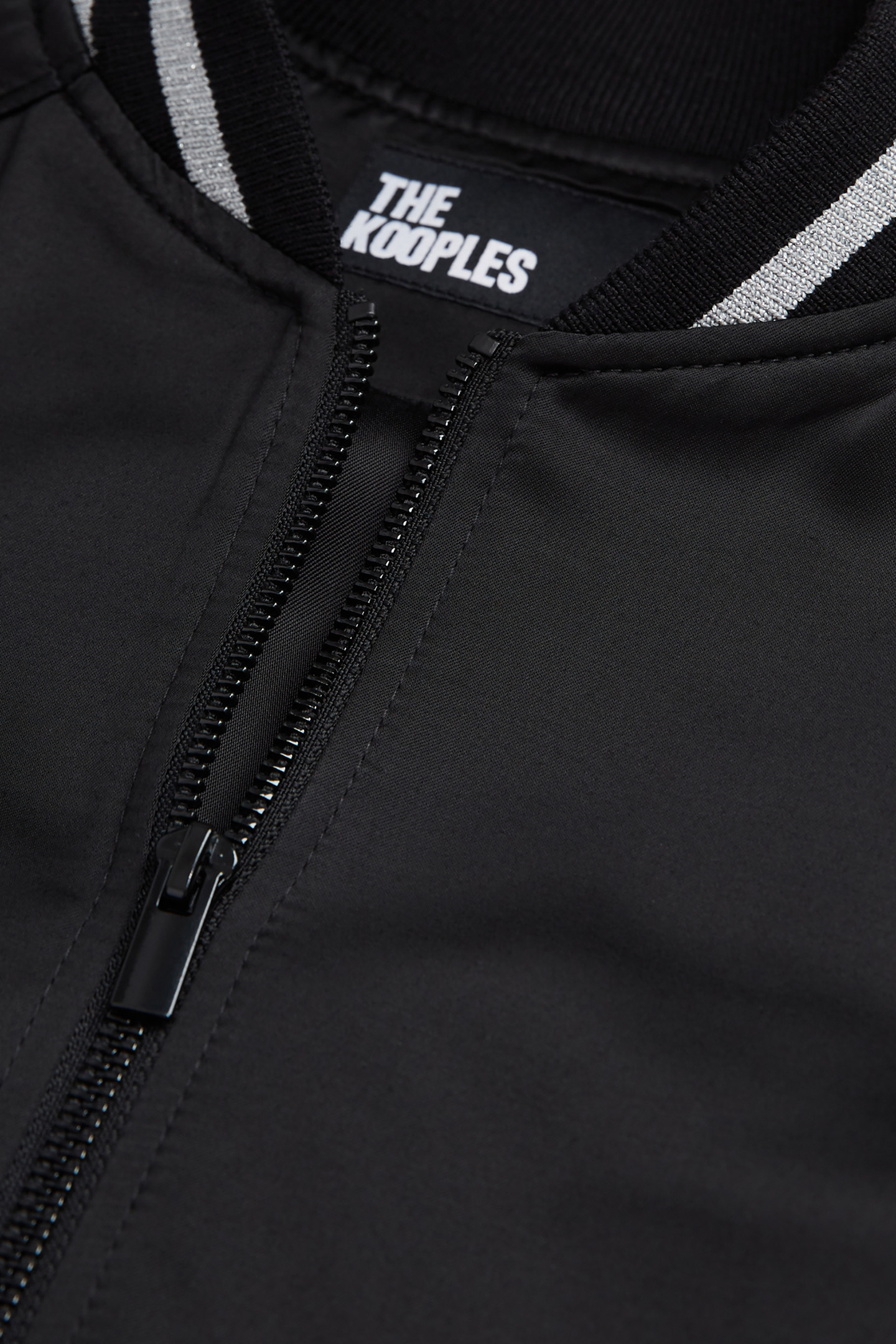 SWEAT ZIPPE DETAIL RIB BLACK 2