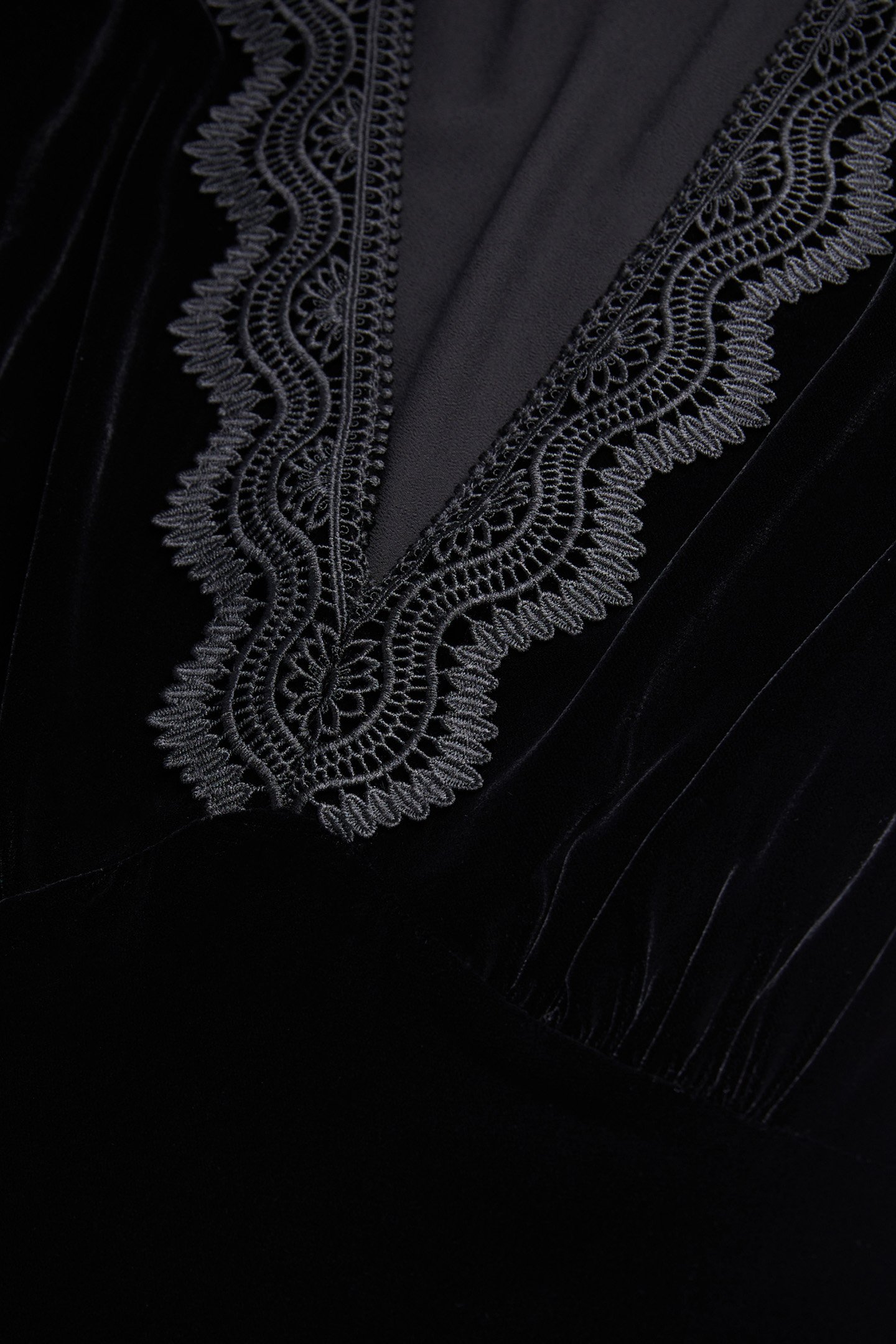 3/4 SLEEVE SHORT DRESS WITH V-NECKLINE BLACK 5