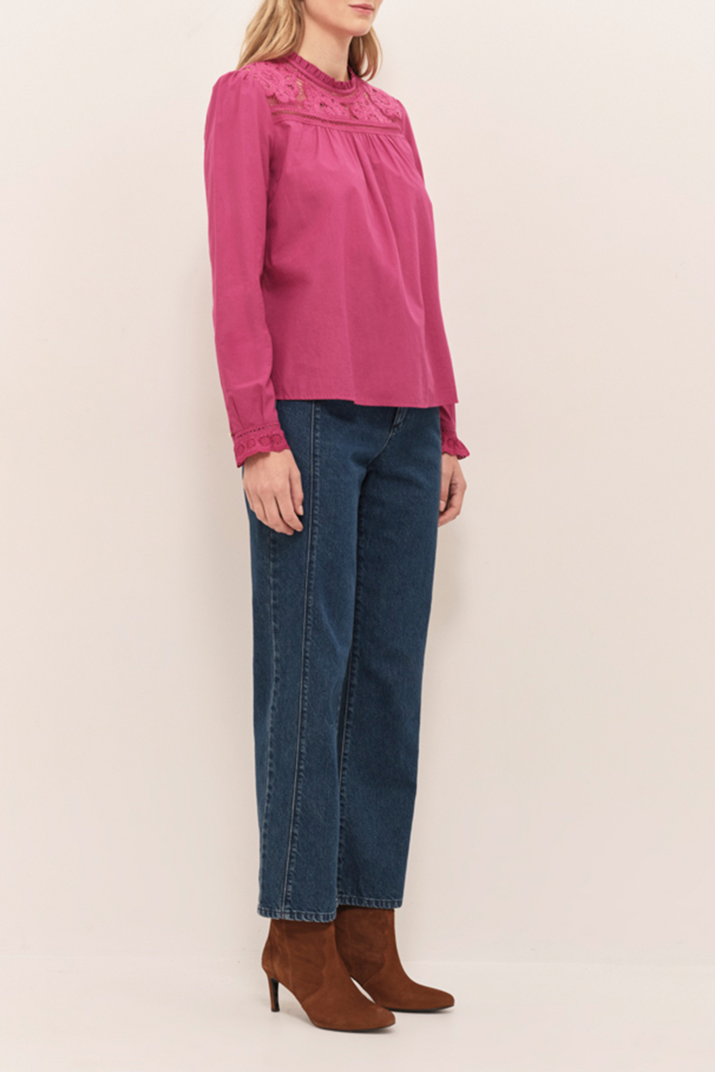 CRISTAL - FUCHSIA BLOUSE WITH RUFFLED COLLAR AND LACE 3