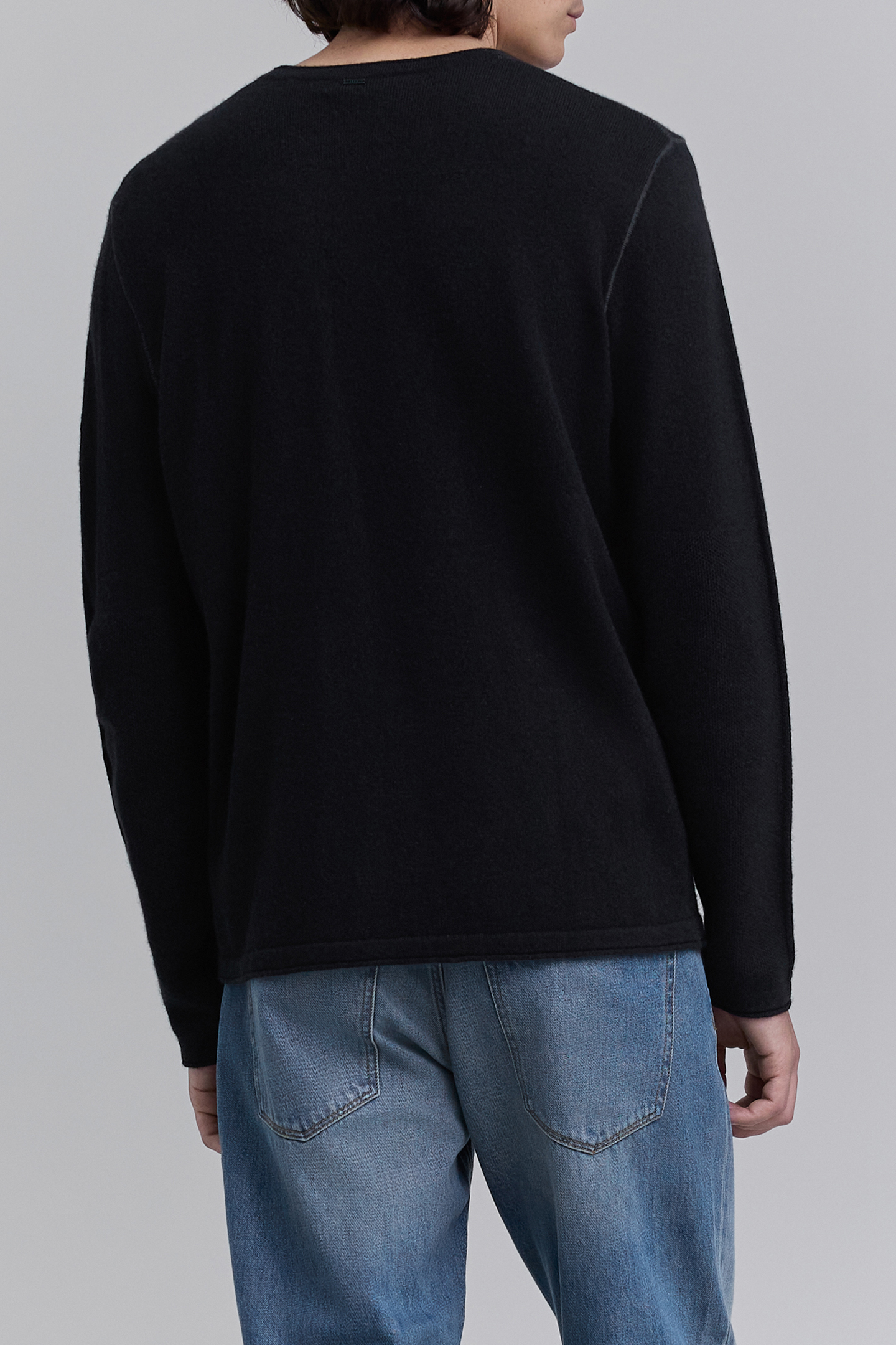 BLACK PURE CASHMERE ROUND COLLAR SWEATER 2