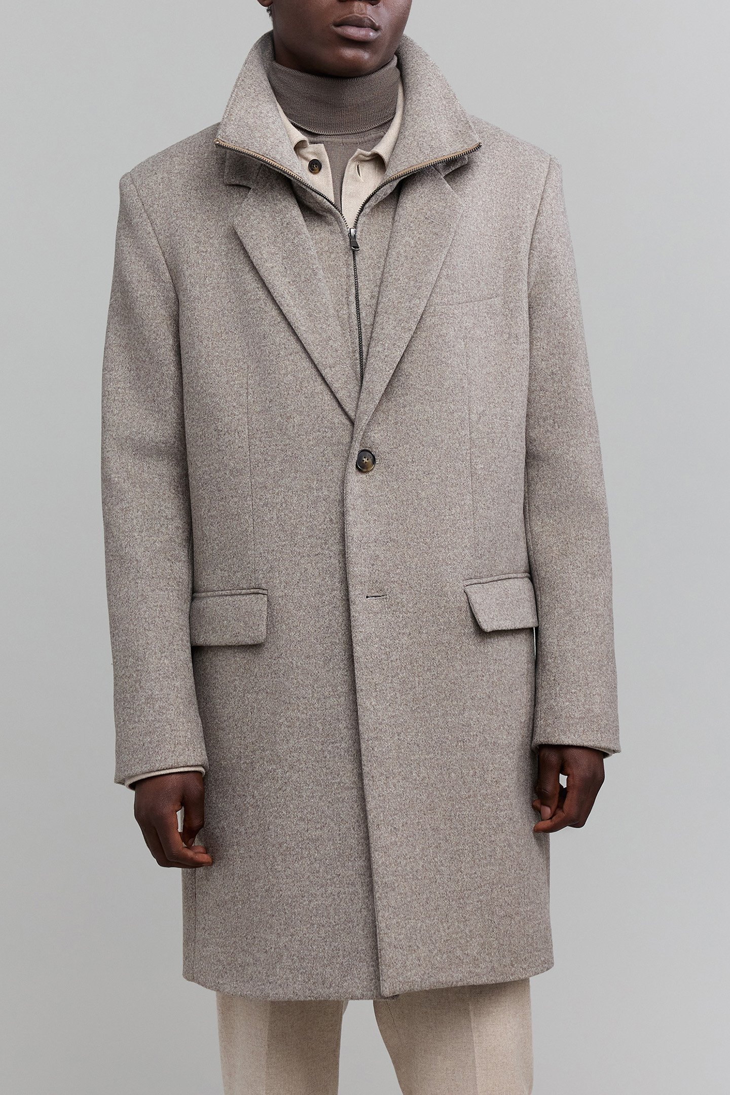 GREY WOOL COAT WITH REMOVABLE FACINGS 1