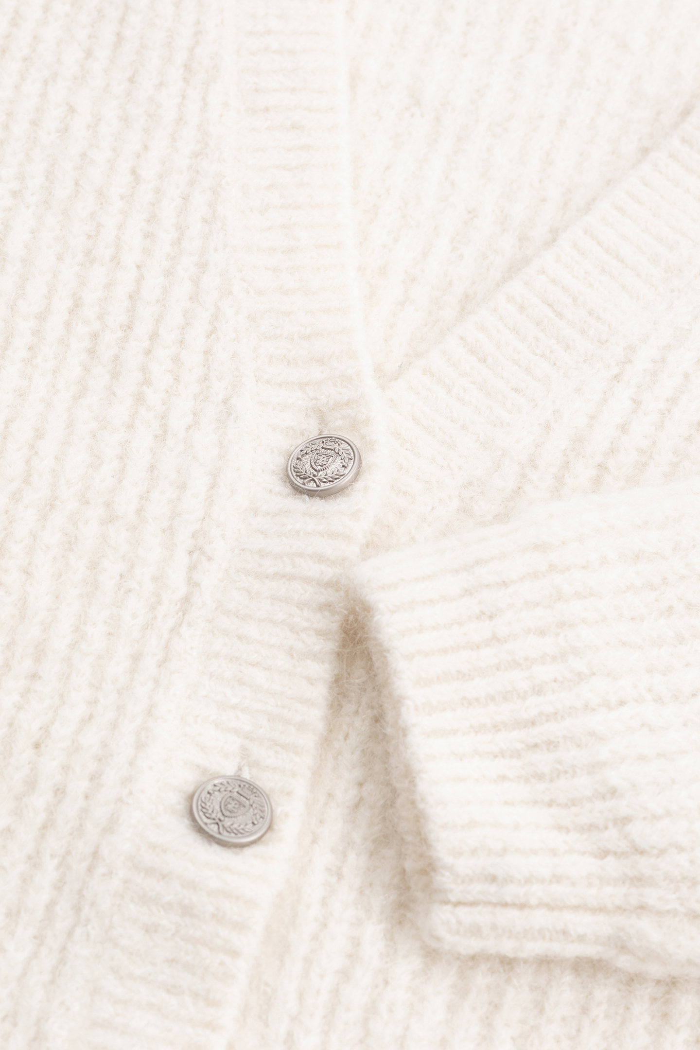 OFF-WHITE KNITTED CARDIGAN 7