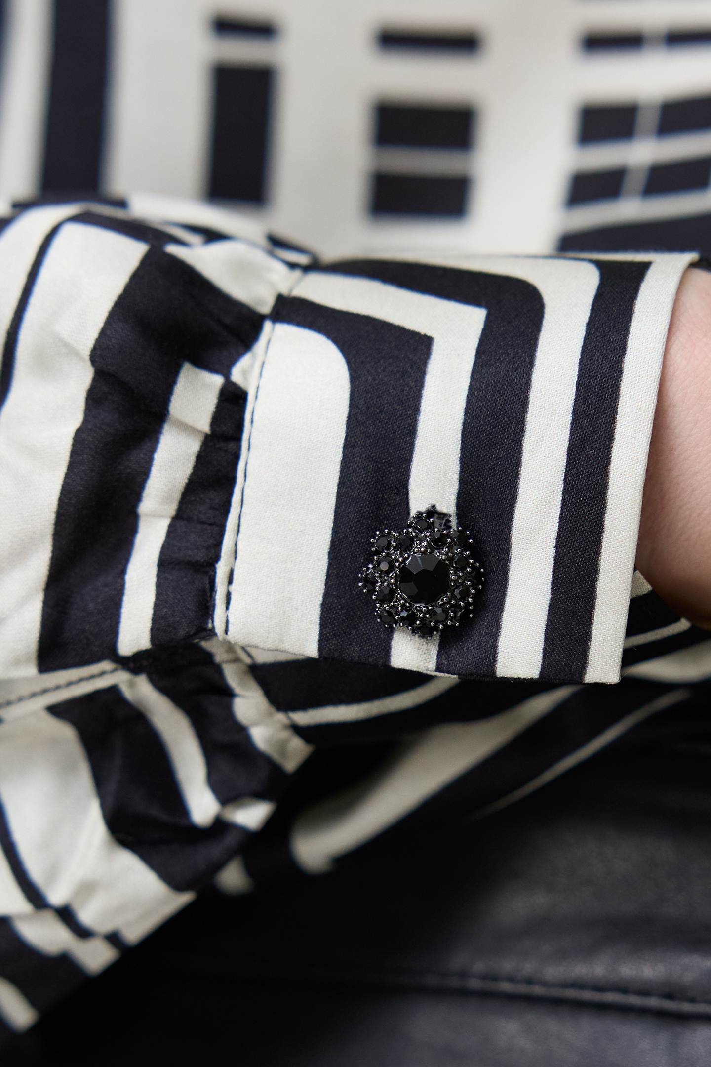 PURE EDITION-BLACK ART DECO PRINTED BLOUSE 7