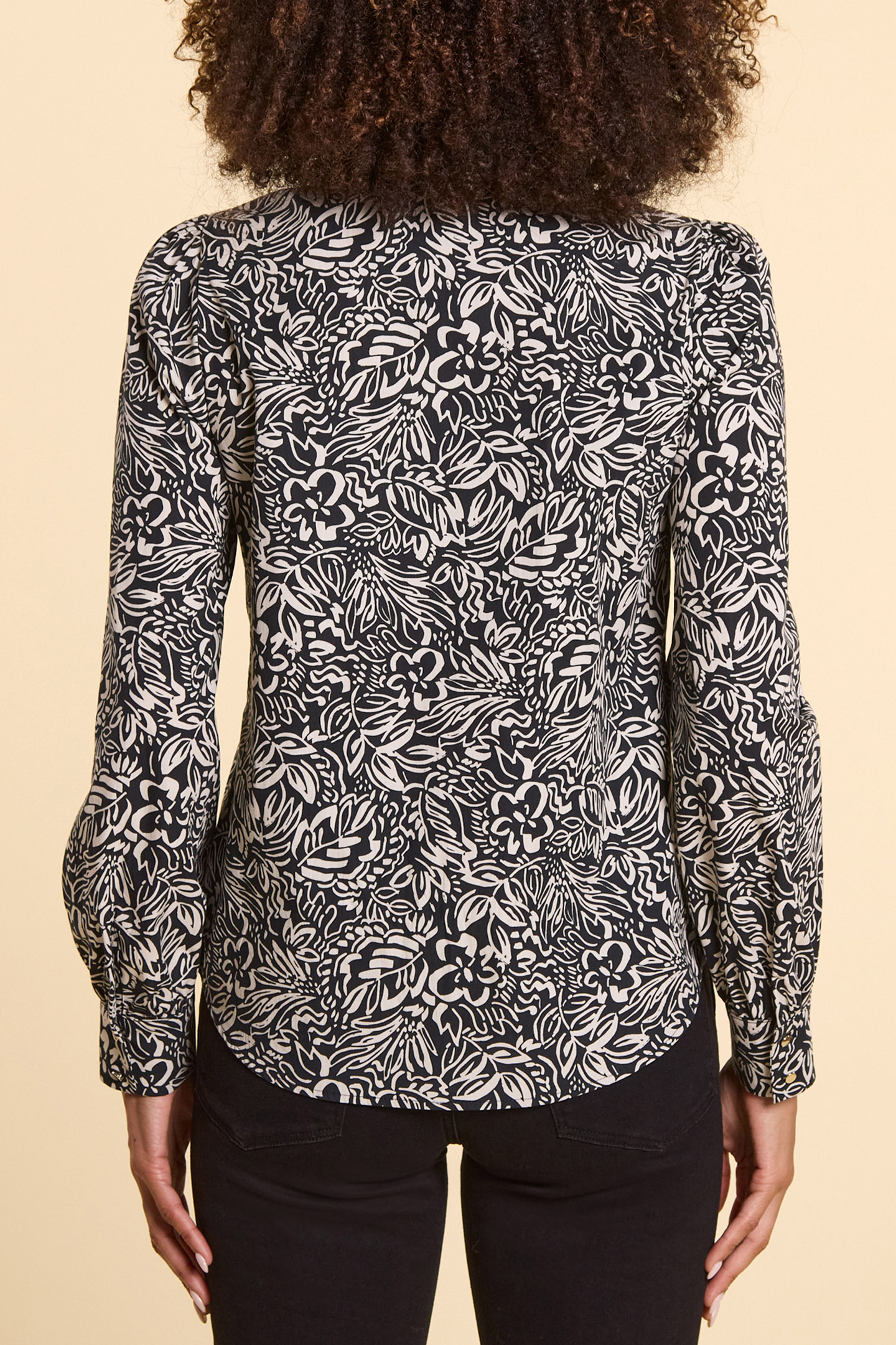 BLACK SHIRT WITH GRAPHIC FLORAL PRINT 2