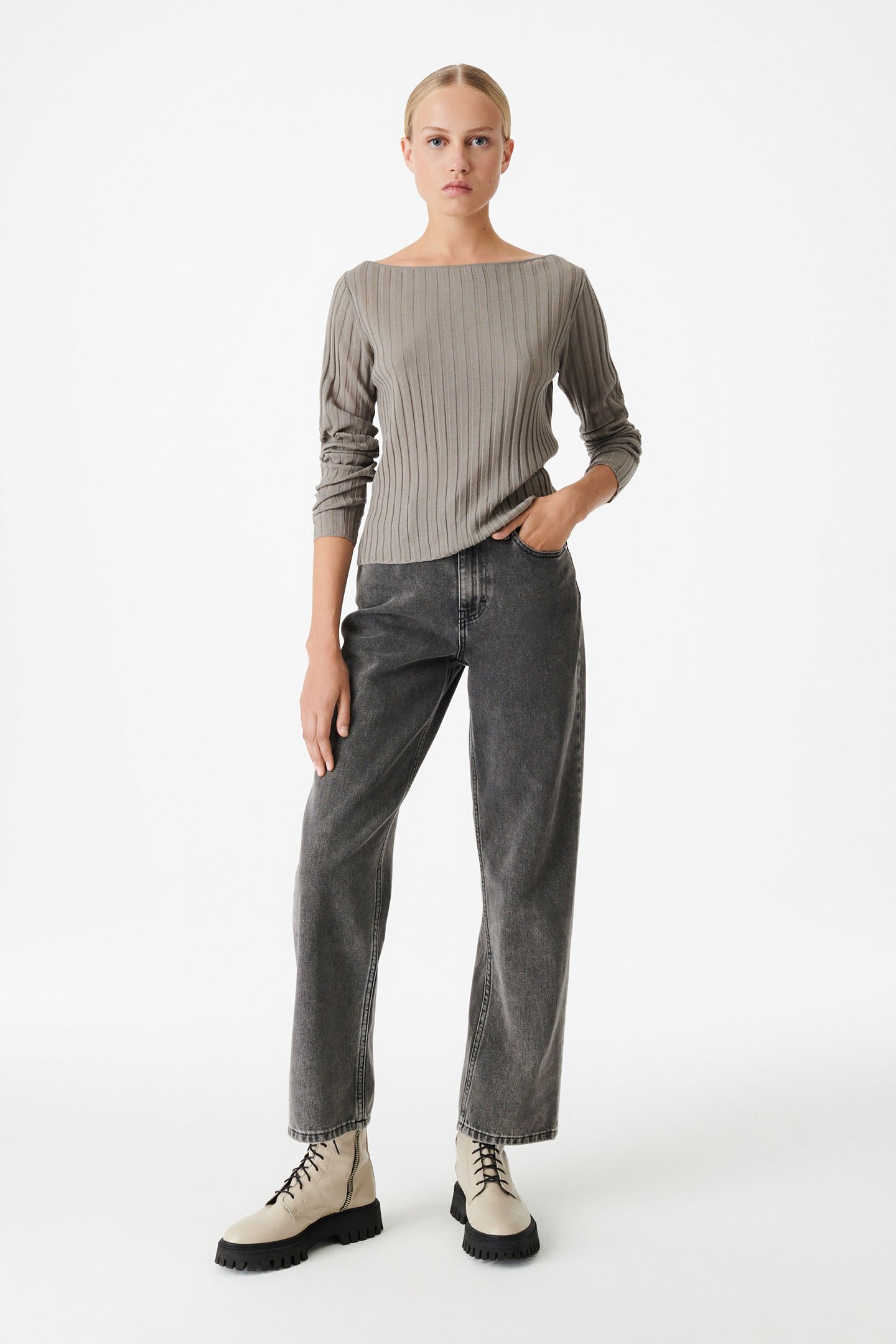 LEOTIE PULLOVER MASTIC 2