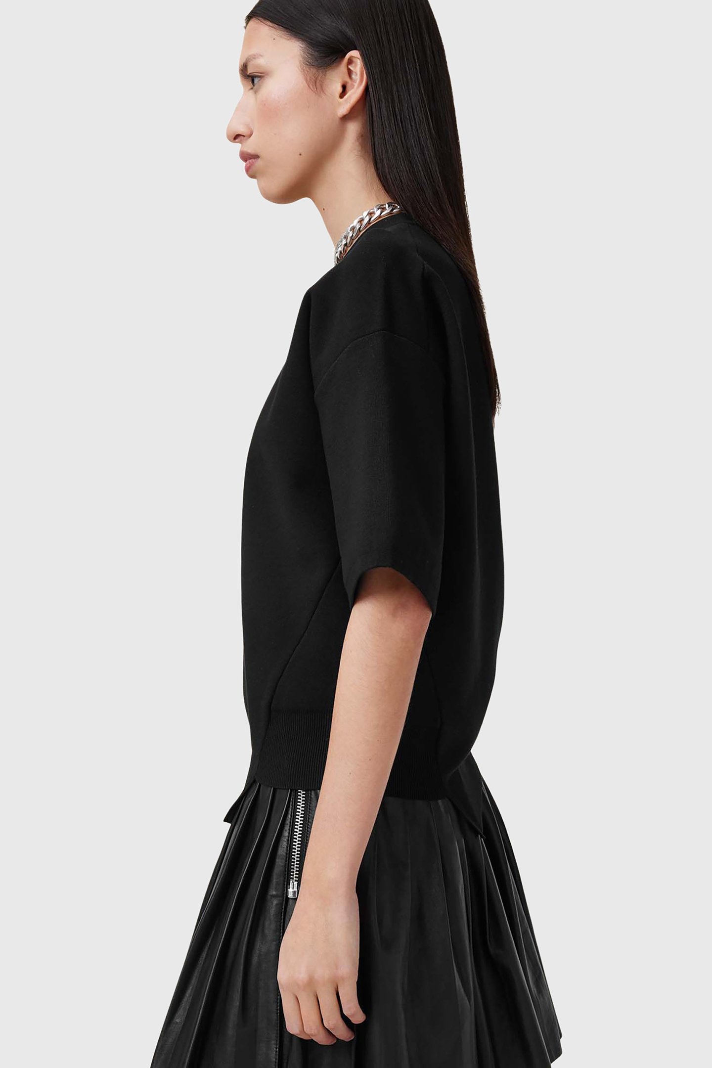 REMI KNIT TEE BLACK 7