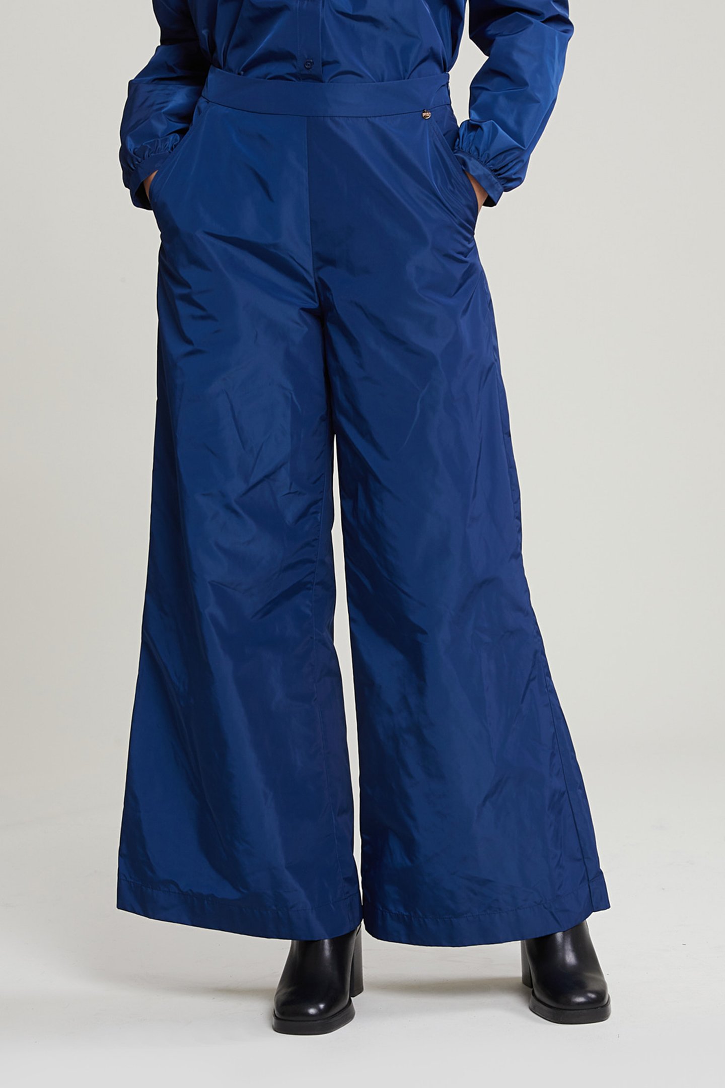 TAFFETA LOOSE PANTS BLUE 1