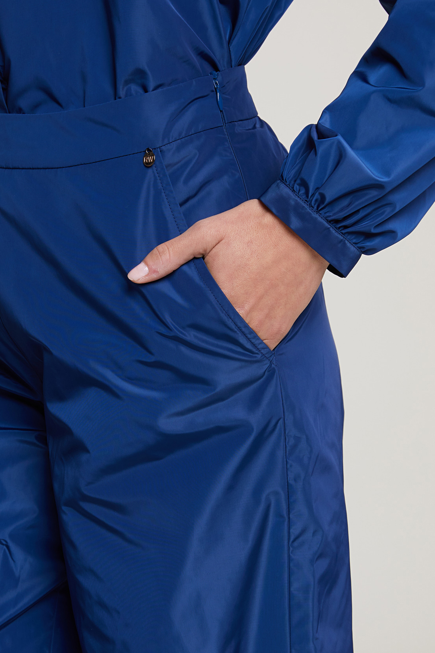 TAFFETA LOOSE PANTS BLUE 5