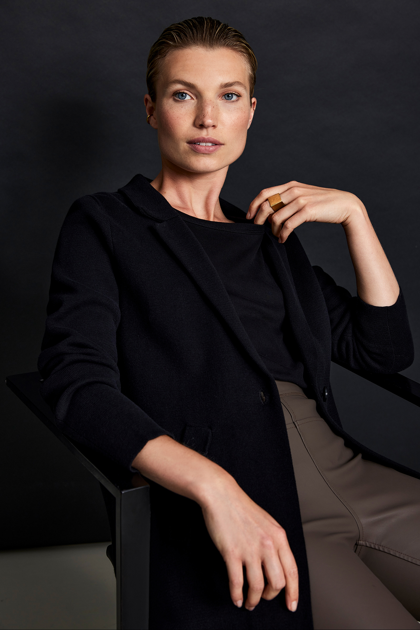 SAMMIE CARDIGAN BLACK 4