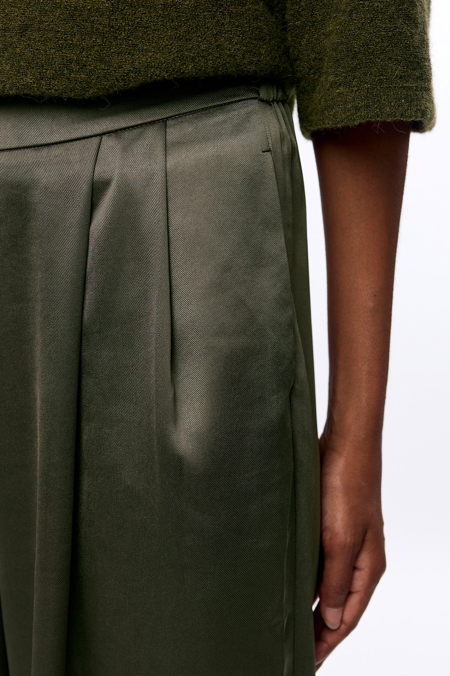 DEYNE PANTS DARK OLIVE 6