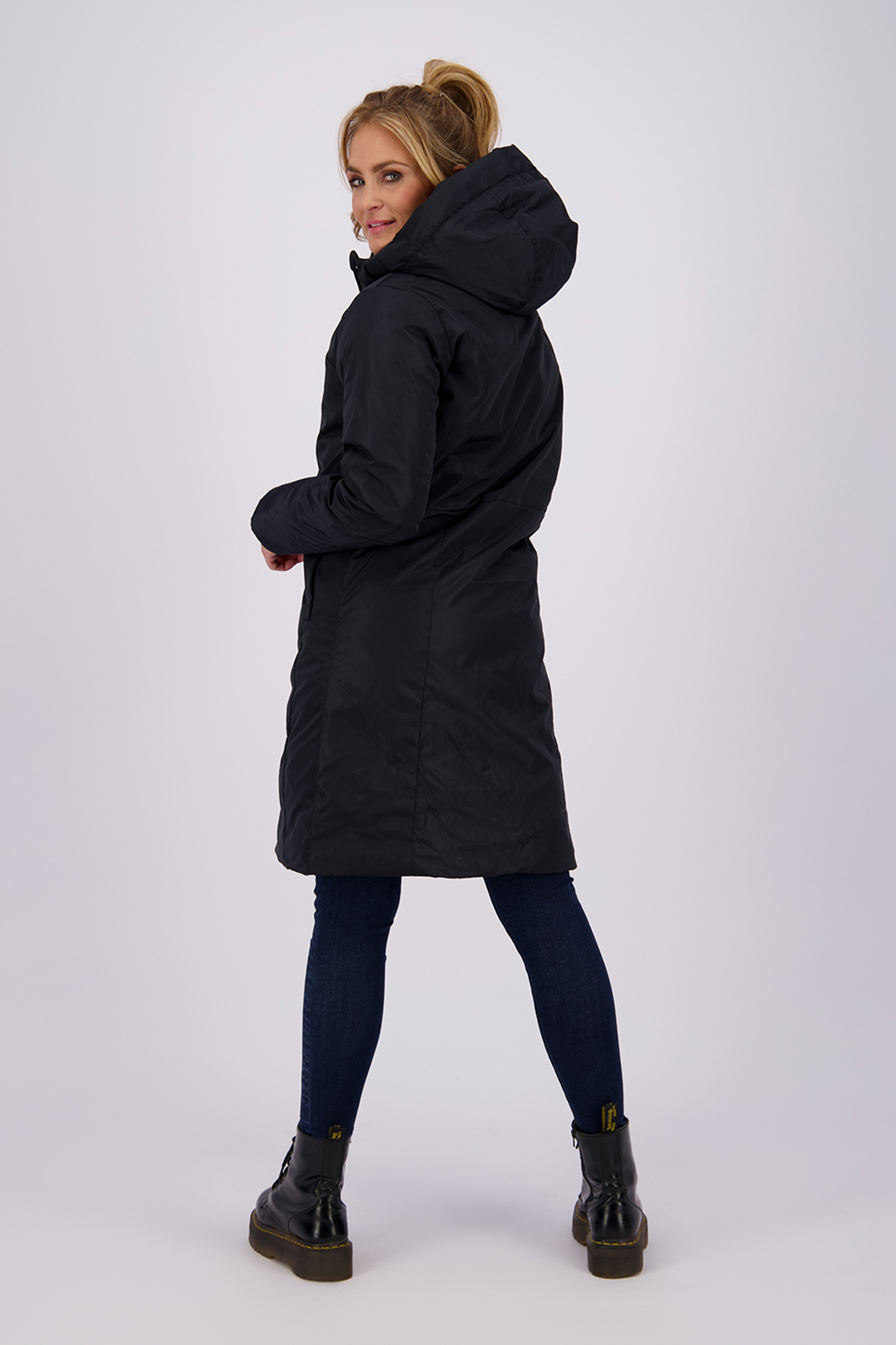 FIEN JACKETS DEEP BLACK 2