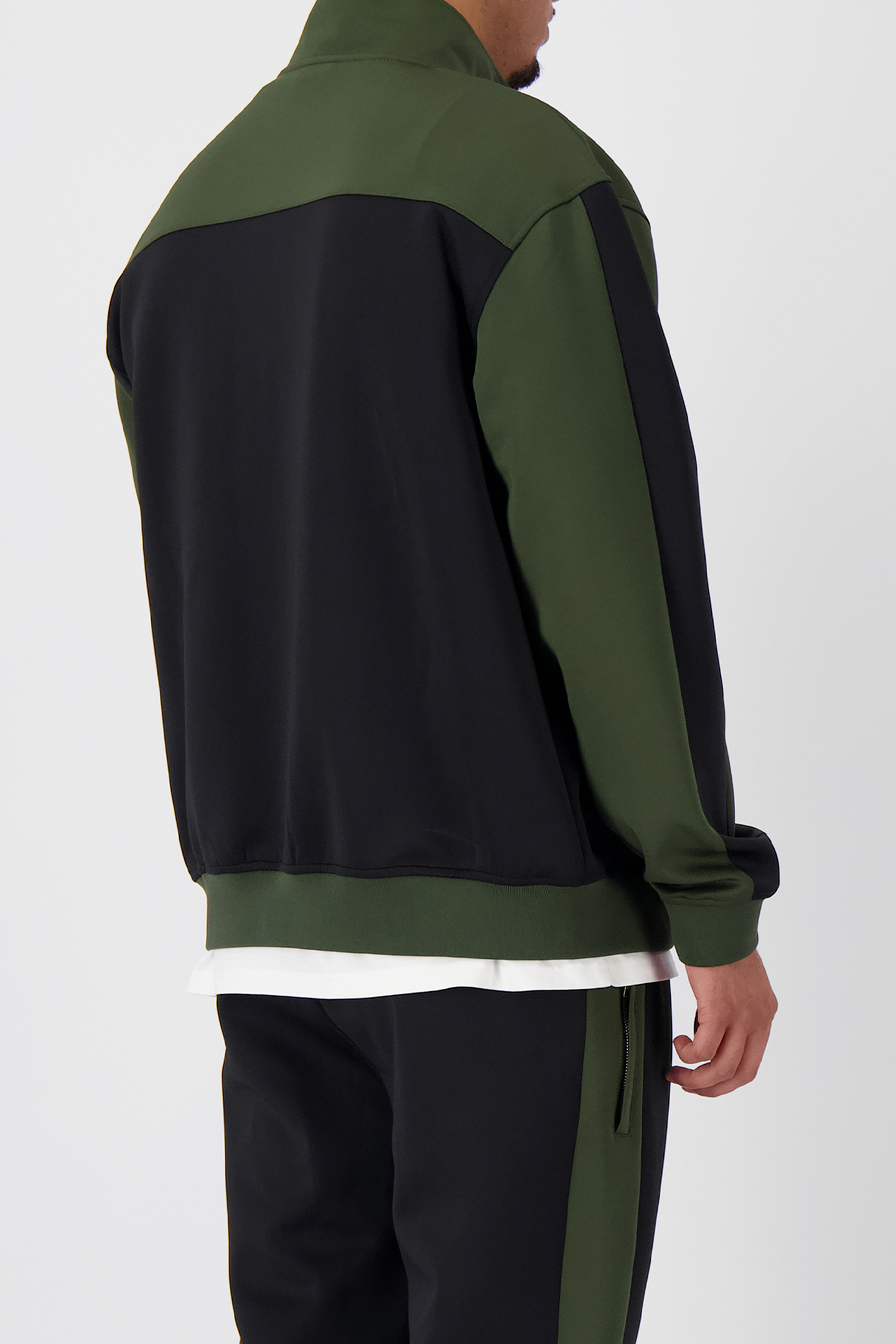 PANEL-V2 TRACKTOP MOSS GREEN 2