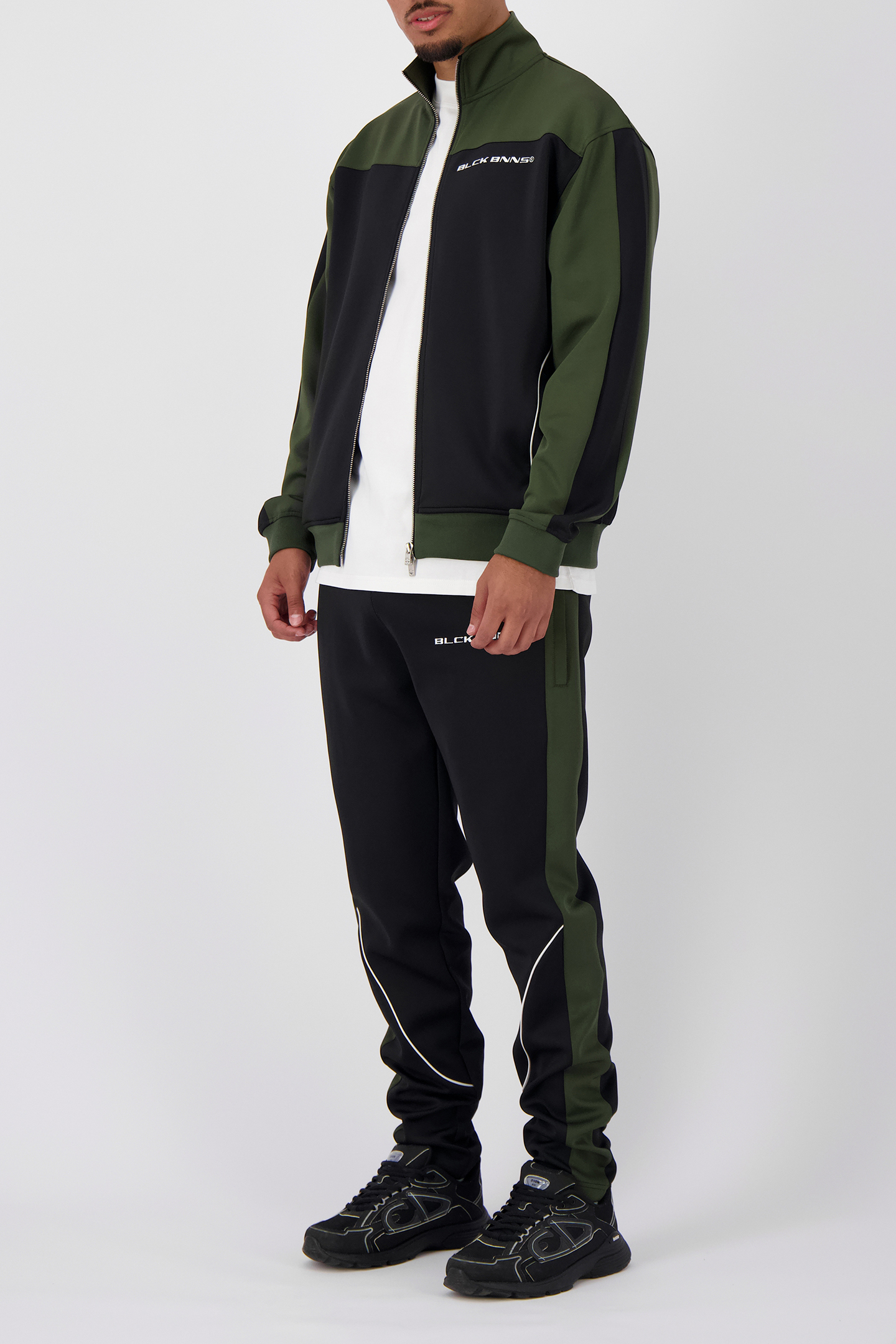 PANEL-V2 TRACKTOP MOSS GREEN 3