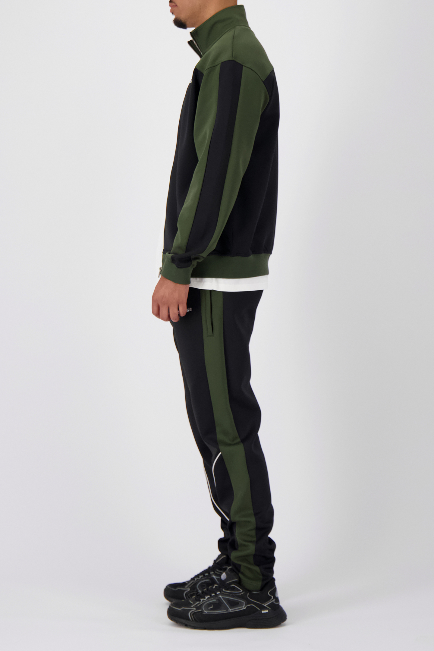 PANEL-V2 TRACKTOP MOSS GREEN 5