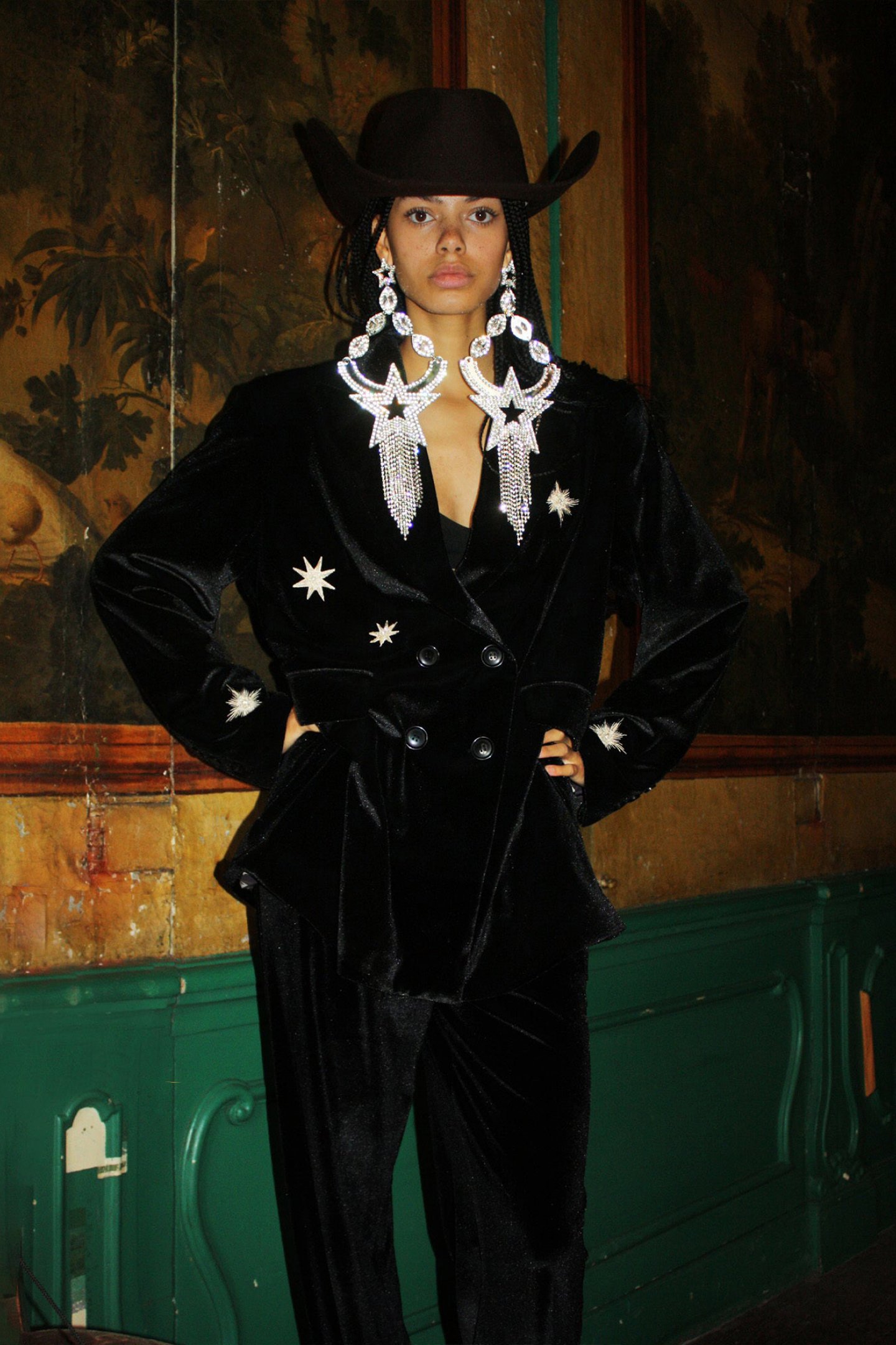 NATALIA VELVET TROUSERS BLACK 2