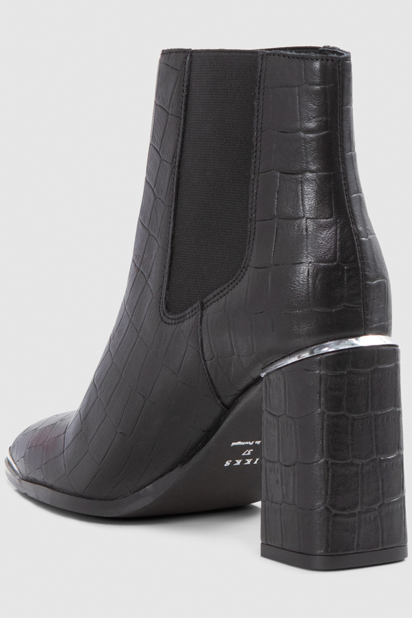 BLACK EMBOSSED LEATHER LOW BOOTS WITH METAL CLIP BLACK 2