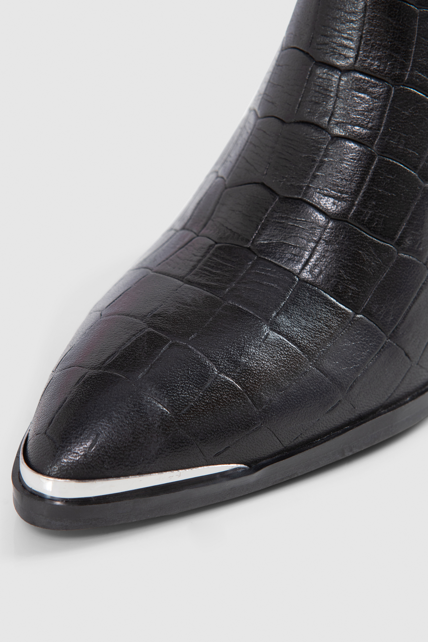 BLACK EMBOSSED LEATHER LOW BOOTS WITH METAL CLIP BLACK 4