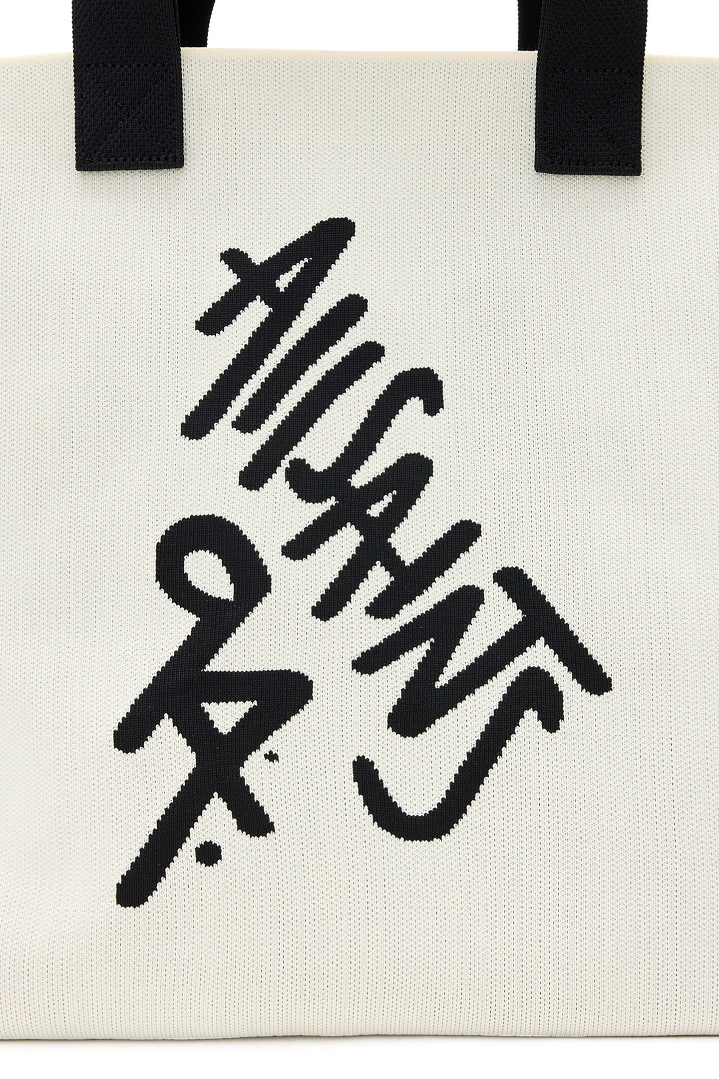 IZZY SPRAY E/W TOTE WHITE 7