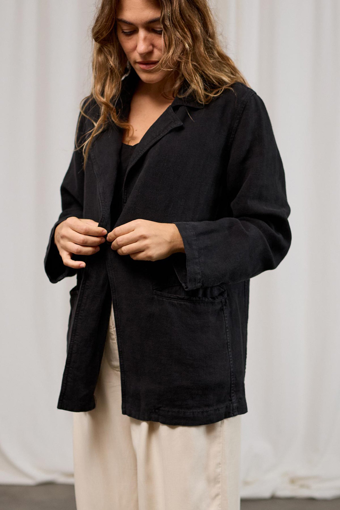 LELEIWI JACKETS BLACK 1