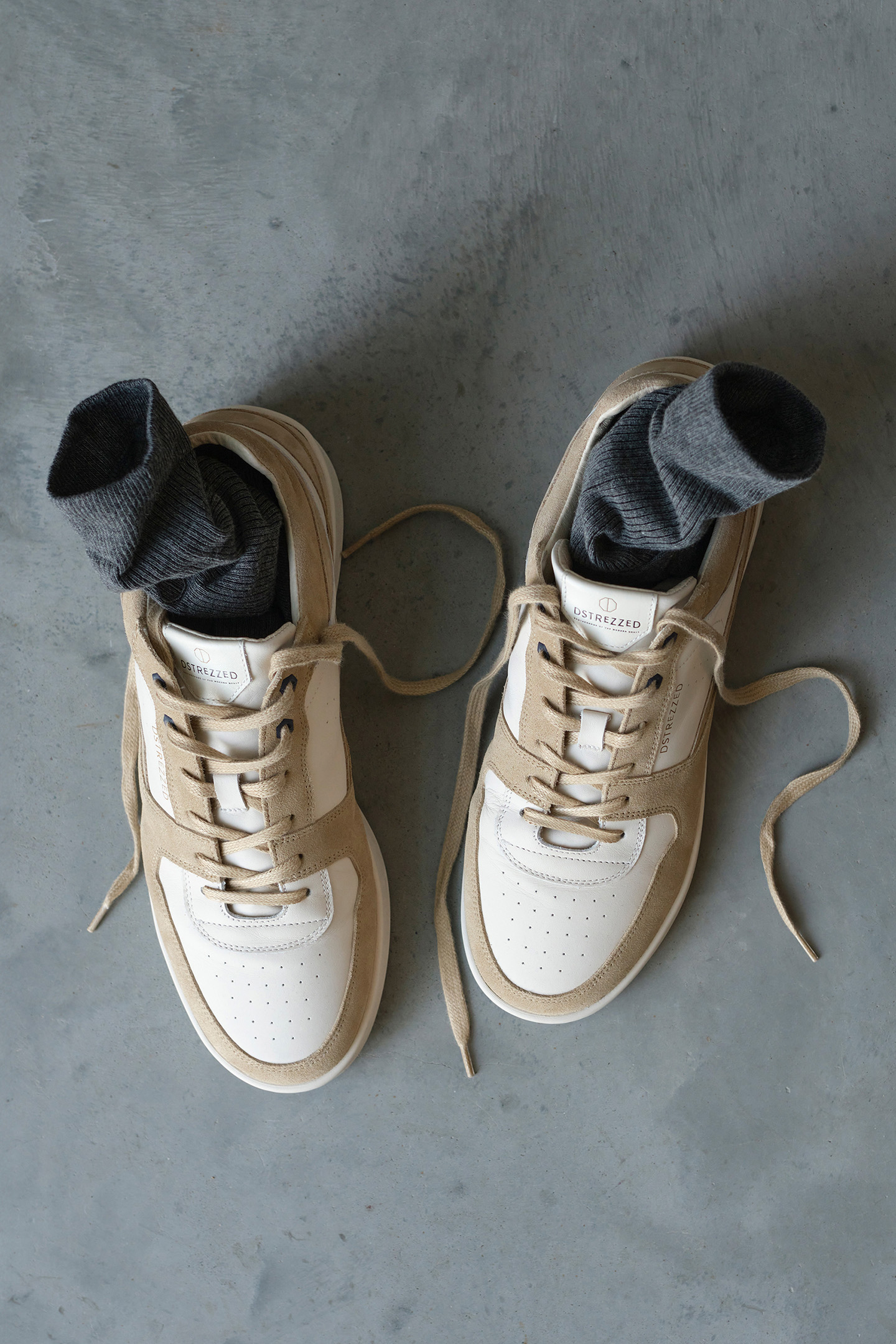 DS_LOW BASKET SHOE SAND 9