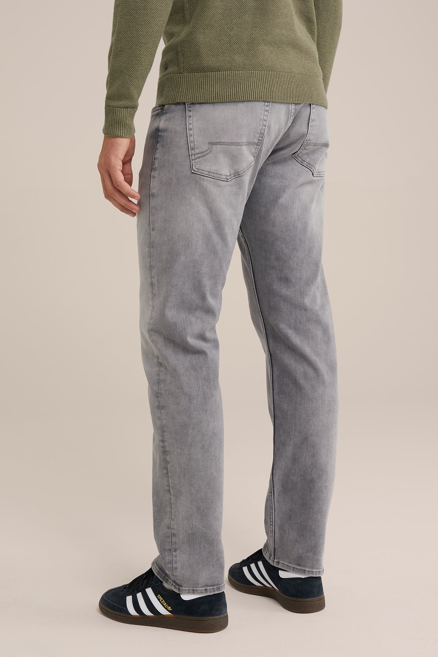 5-POCKET MID WAIST LIGHT GREY 2