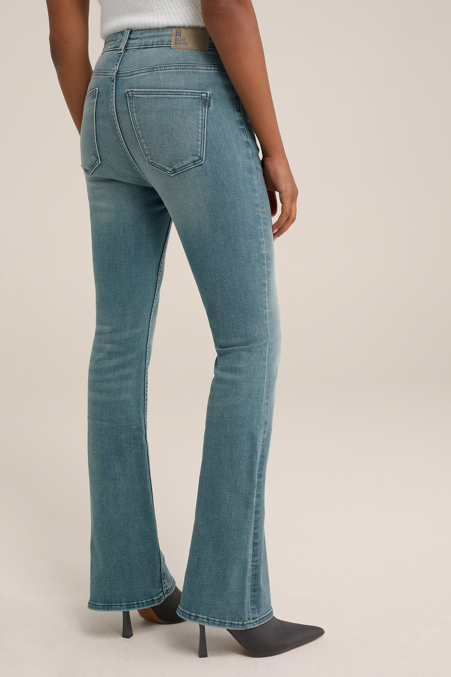 5-POCKET HIGH WAIST GREYISH BLUE 2