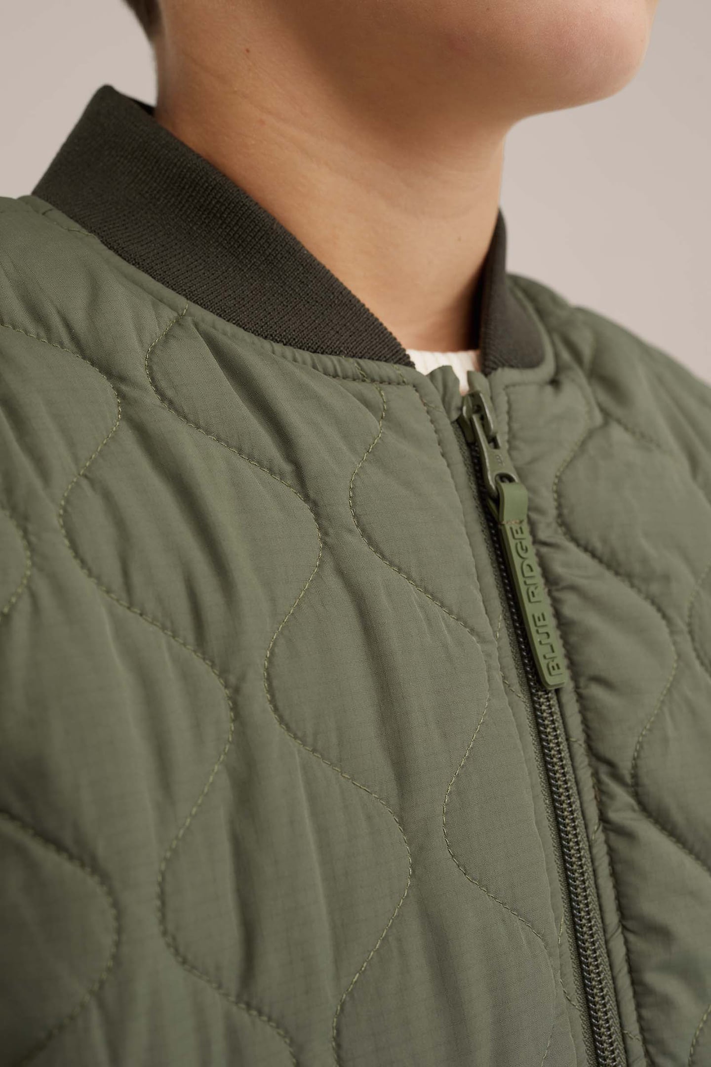 BODYWARMER ARMY GREEN 5