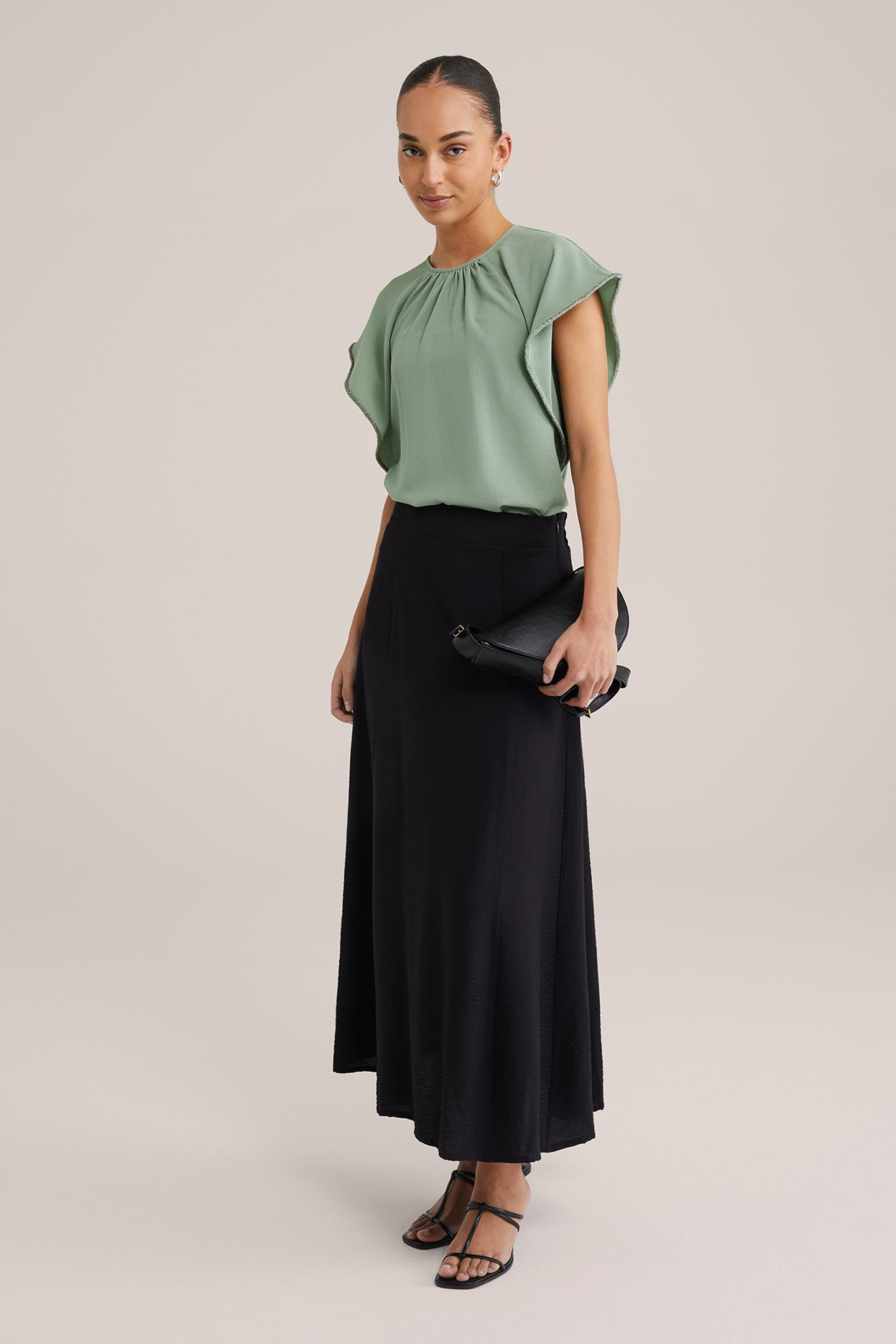 T-SHIRT LIGHT GREEN 3