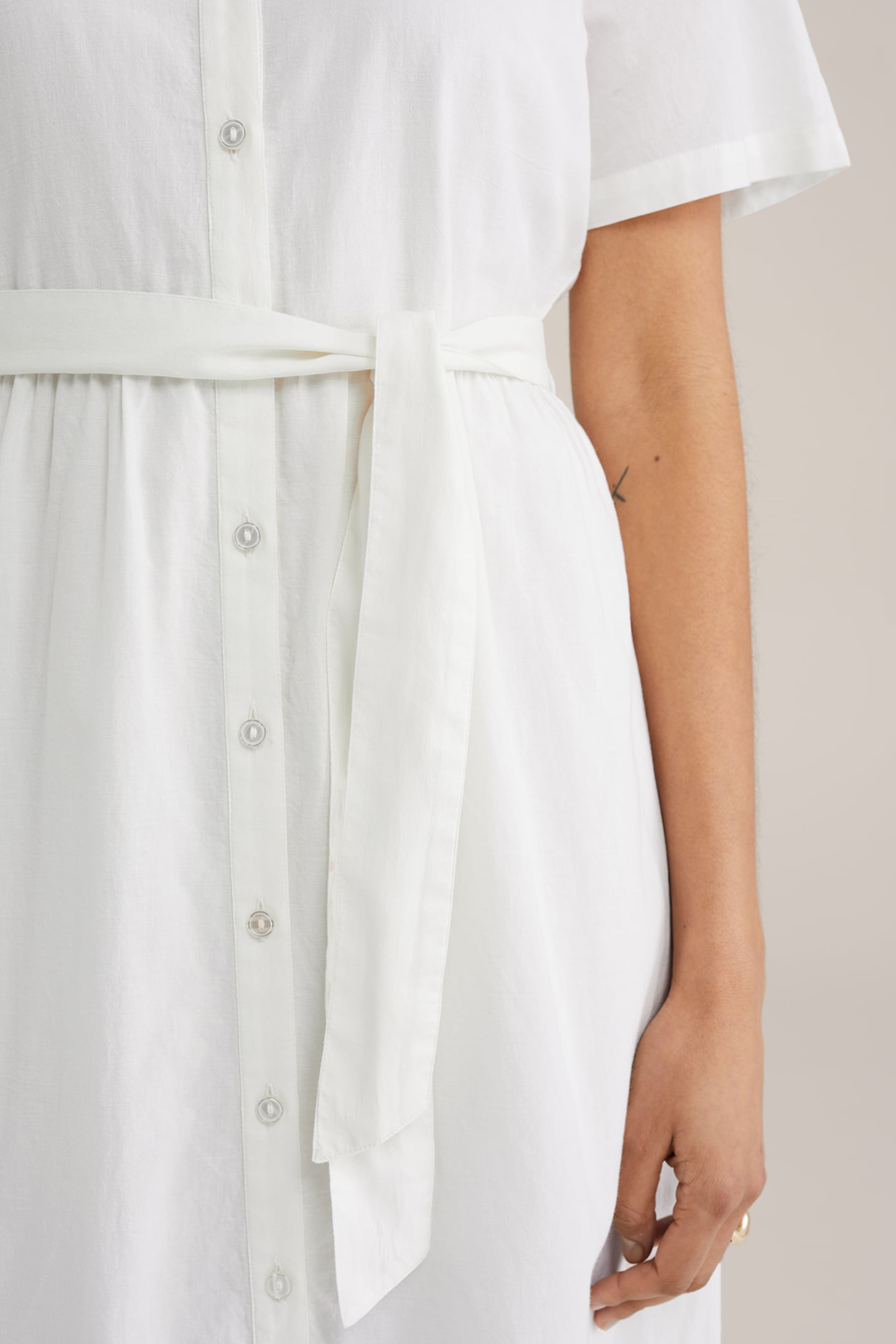 DRESS MID LENGTH WHITE 6