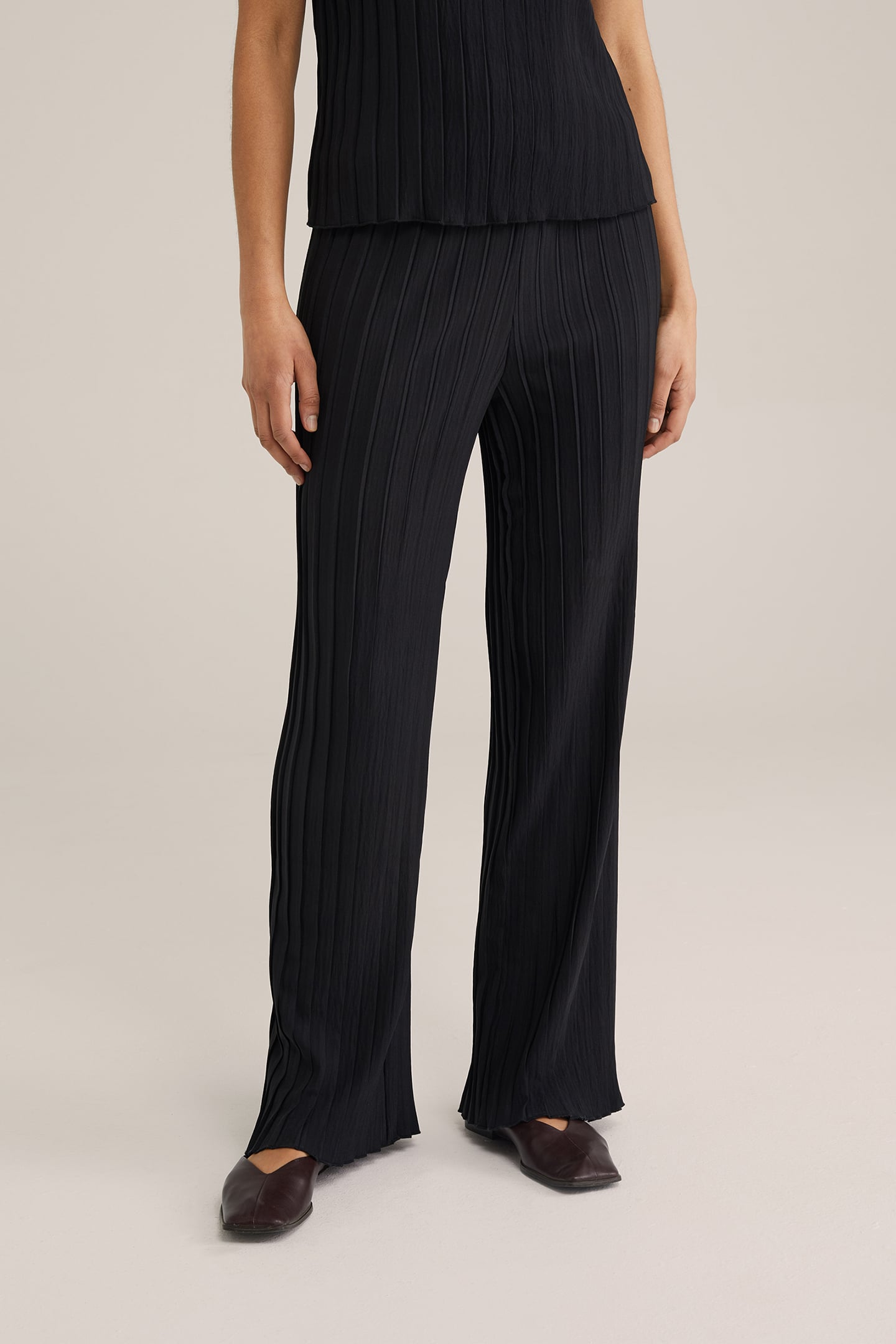 TROUSER BLACK 1