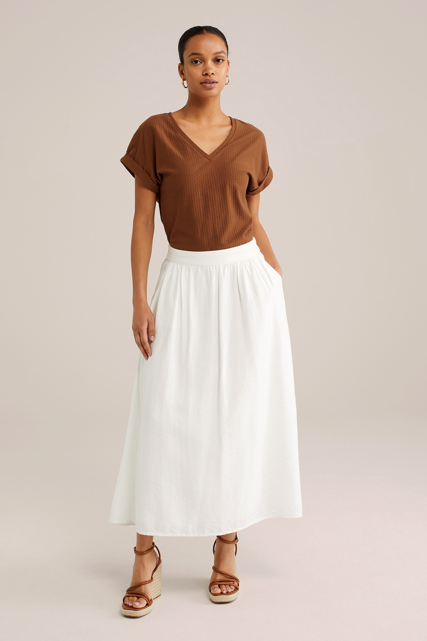 T-SHIRT LIGHT BROWN 3