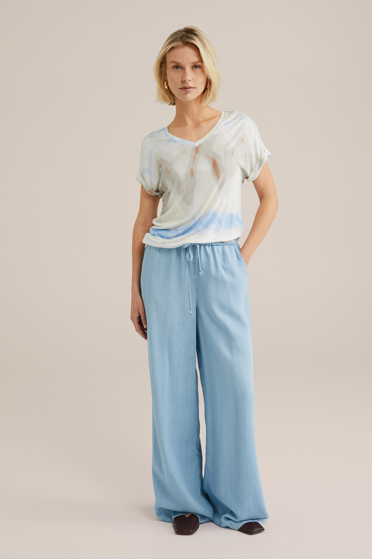 T-SHIRT LIGHT BLUE 3