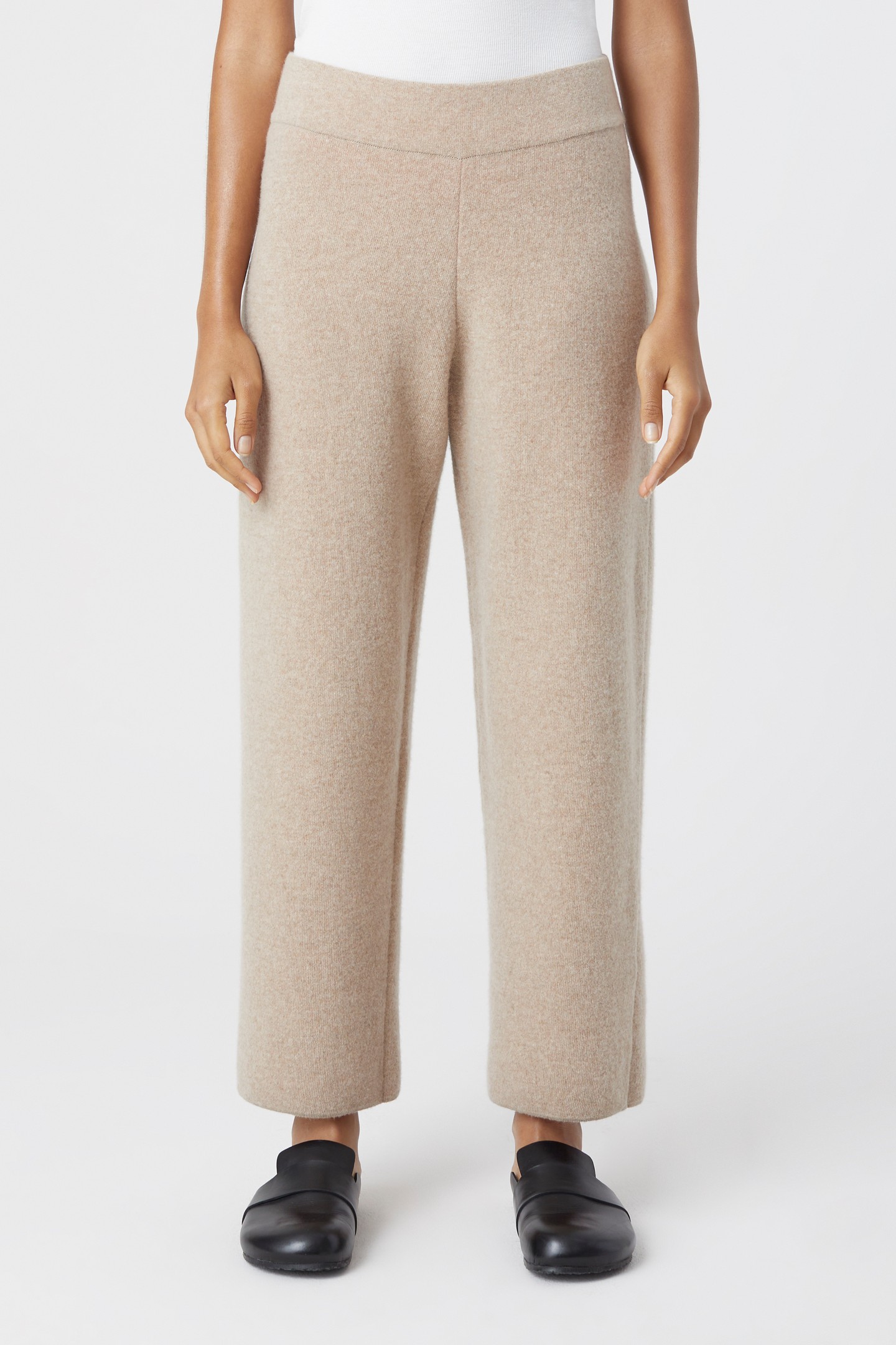 KNITTED JOGGER PANTS CHINO BEIGE 8