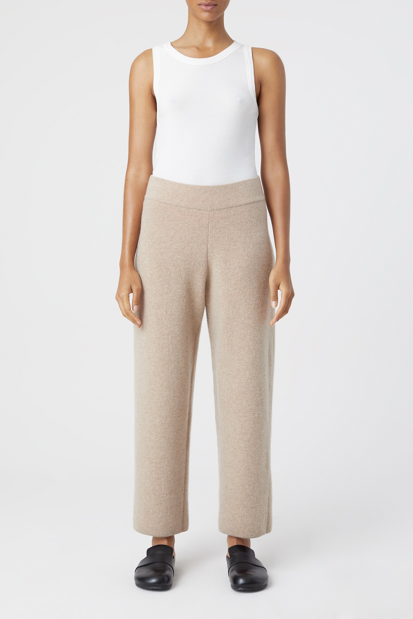 KNITTED JOGGER PANTS CHINO BEIGE 9