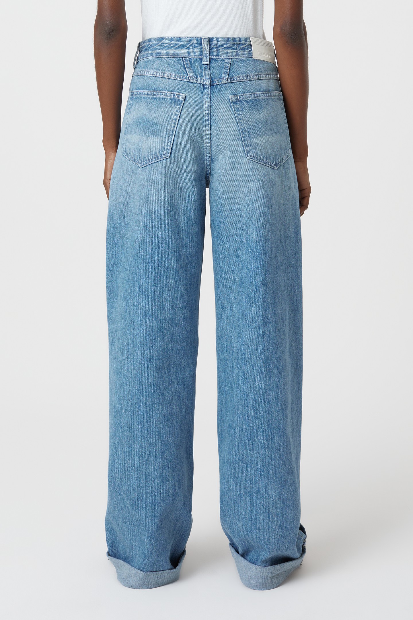 NIKKA JEANS MID BLUE 8