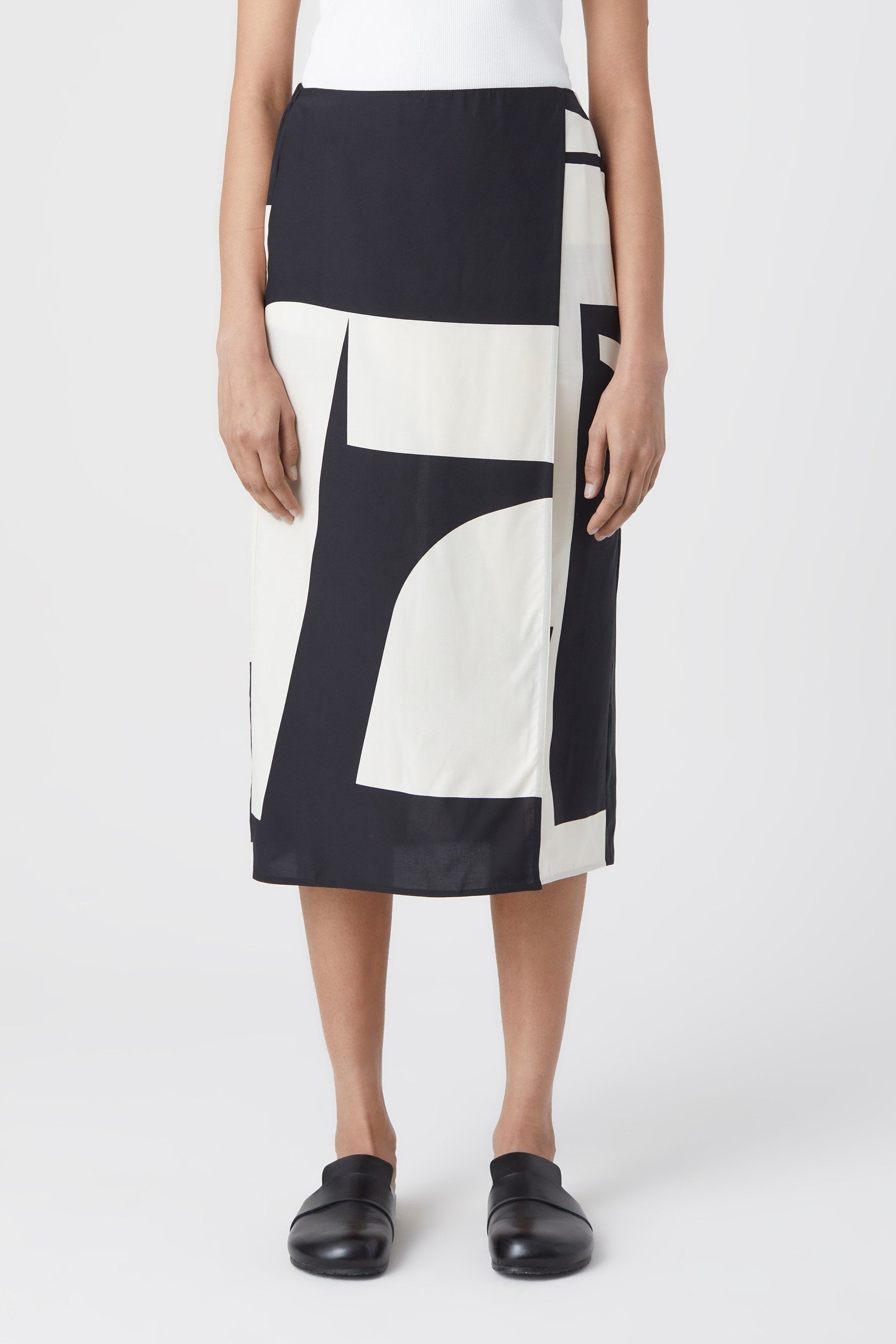 LONG SUIT SKIRT BLACK 10