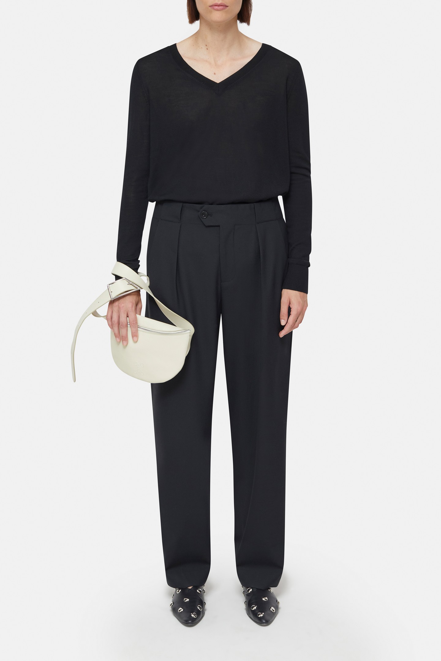 V NECK LONG SLEEVES KNITS BLACK 1