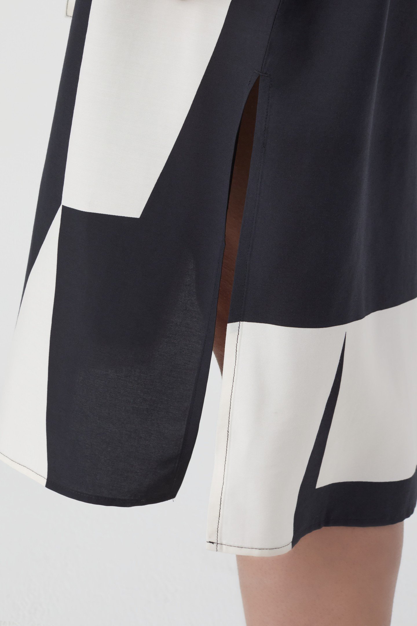 SHIFT DRESS BLACK 10