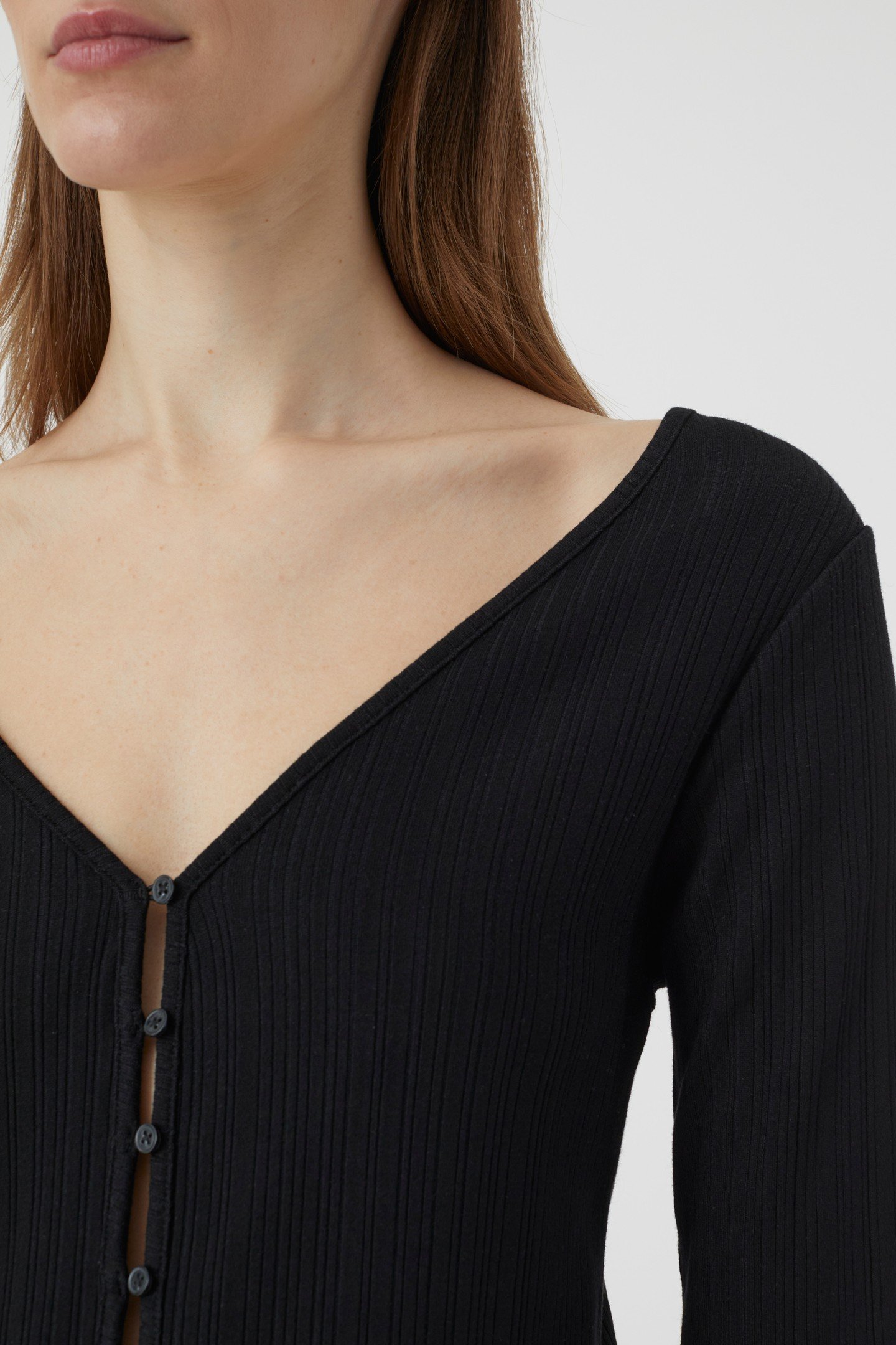 V NECK CARDIGAN T-SHIRTS BLACK 2