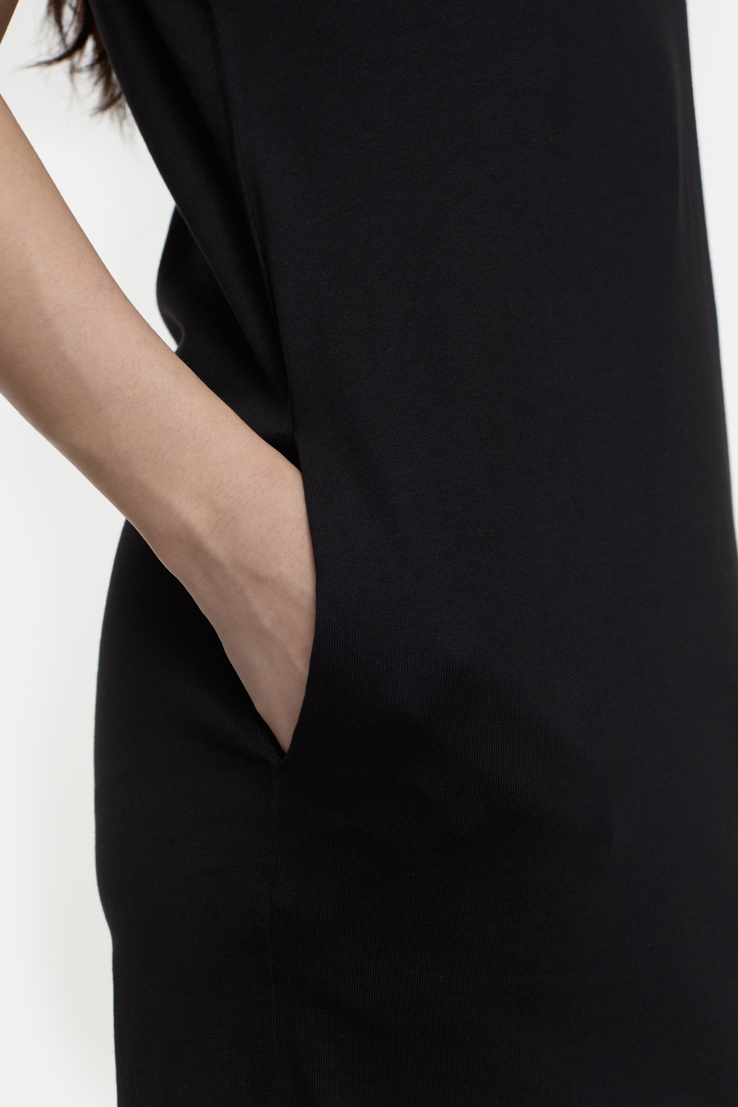 T-SHIRT DRESS BLACK 4