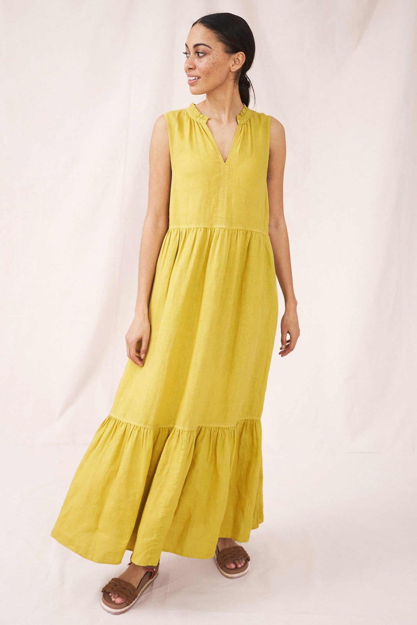 SOPHIA LINEN MAXI DRESS MID CHARTREUSE 2