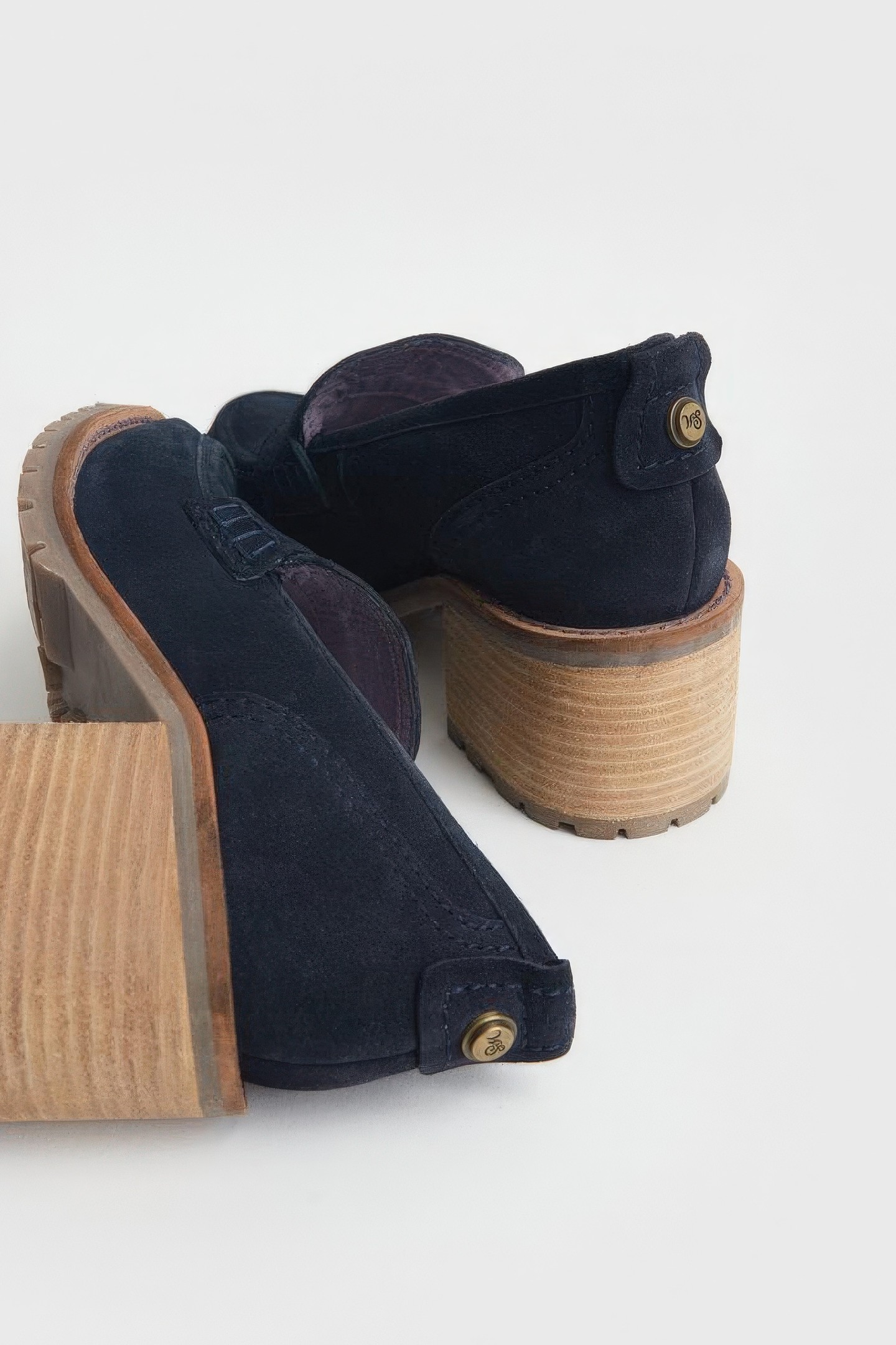 GIGI HEELED LOAFER NAVY 7