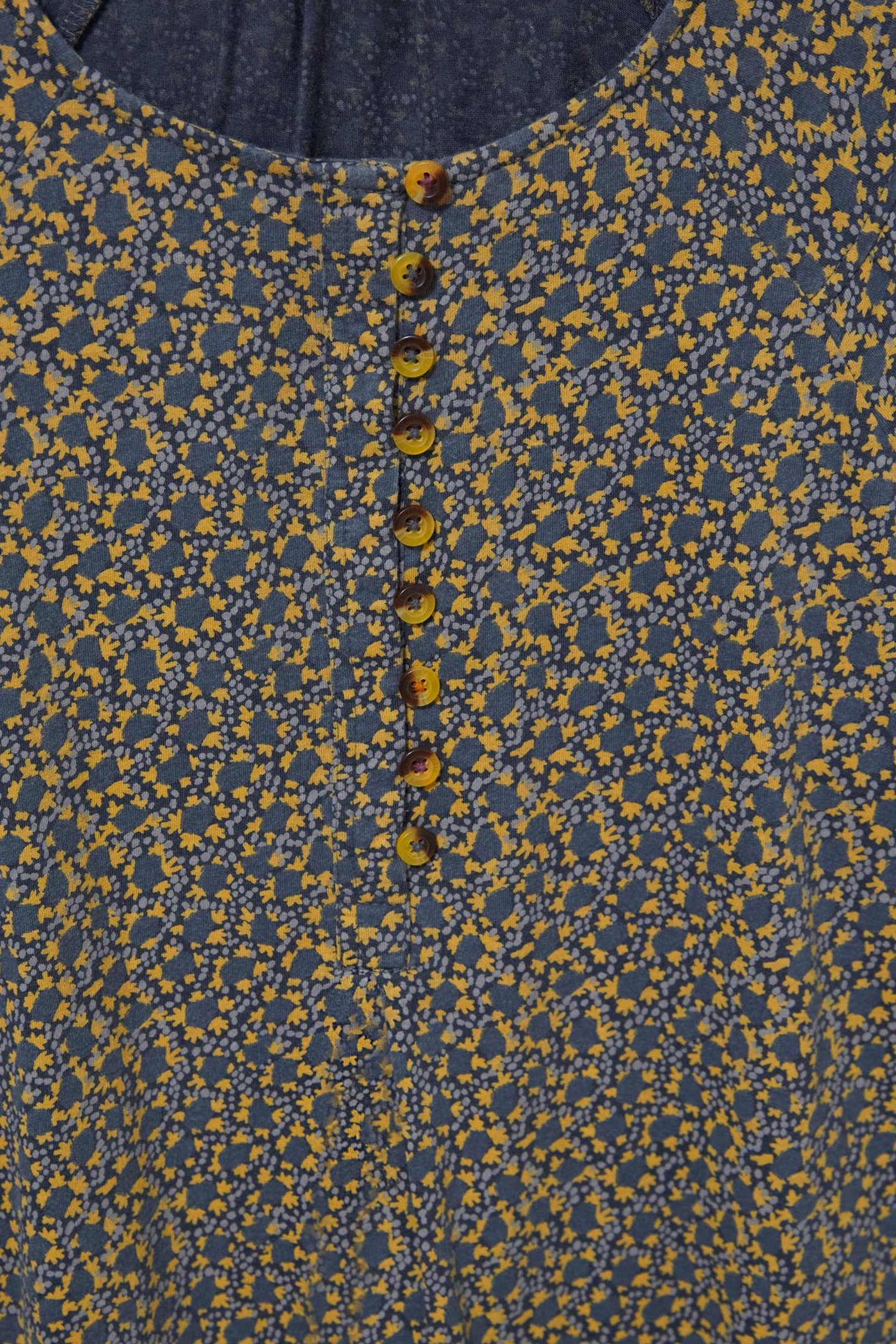 ANGELISE TOP BUTTON THROUGH GREY MULTI 4