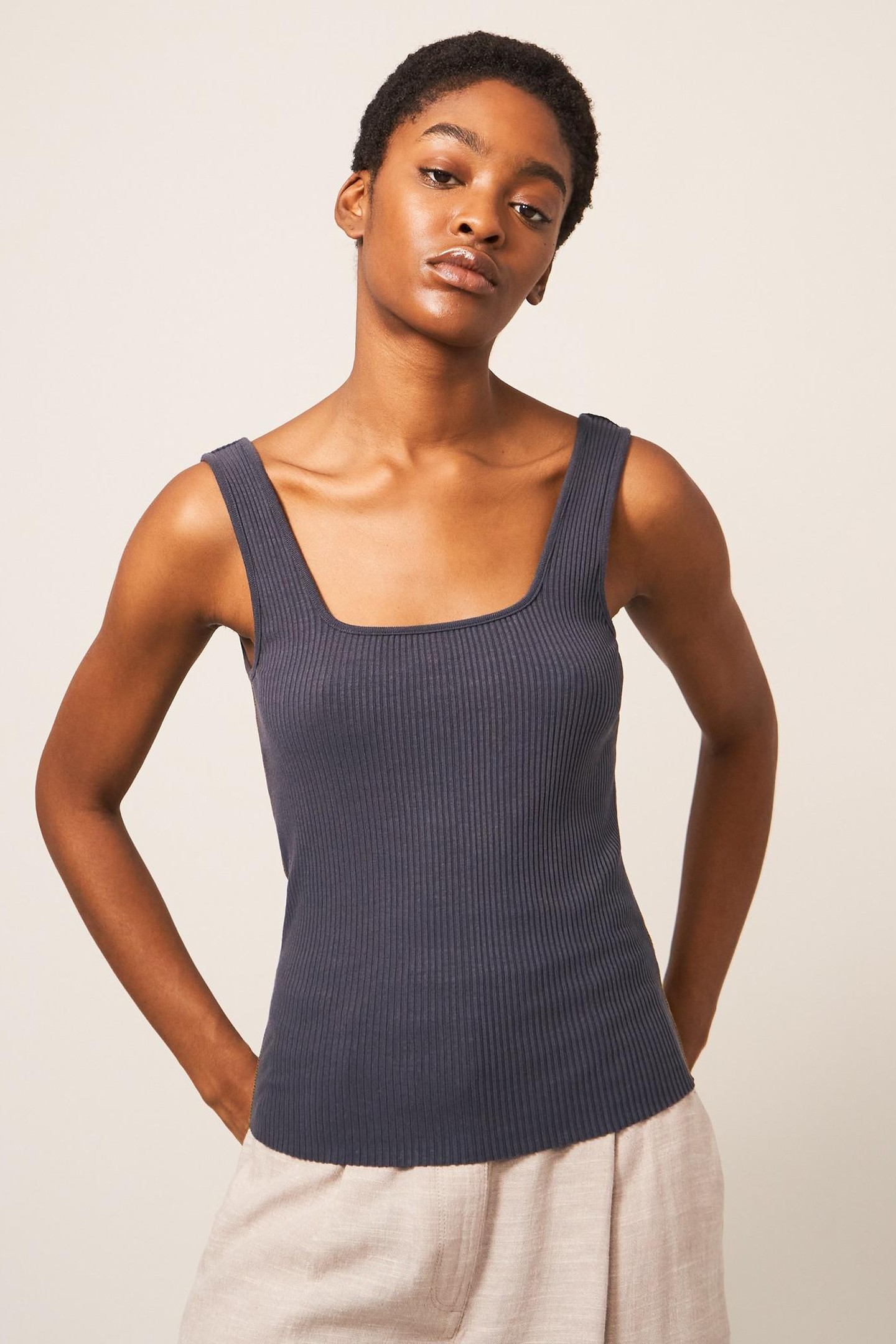 TILLY VEST DARK GREY 1