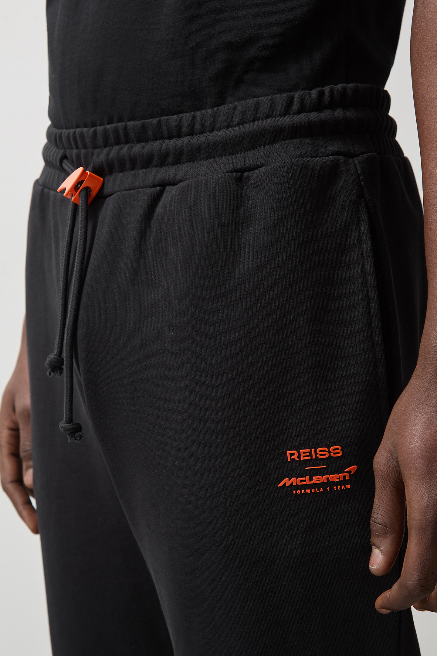 DRAWSTRING PRINTED JOGGER BLACK 4