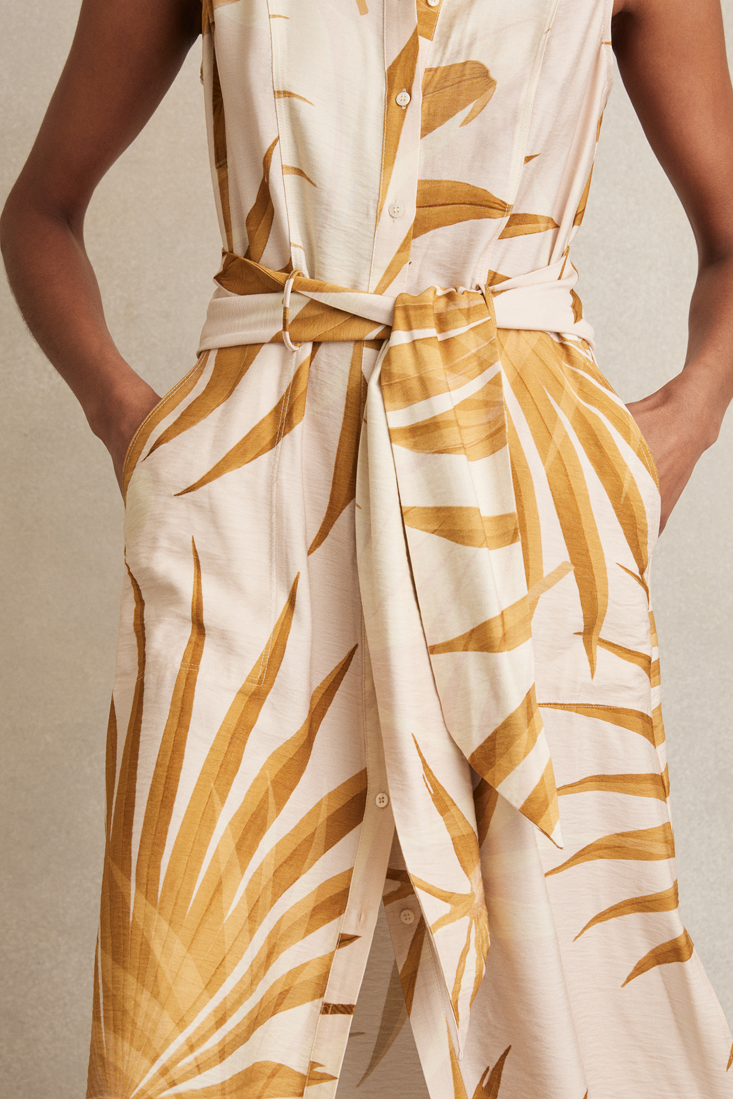 PALM PRINT SLEEVELESS SHIRT DRESS NEUTRAL 5