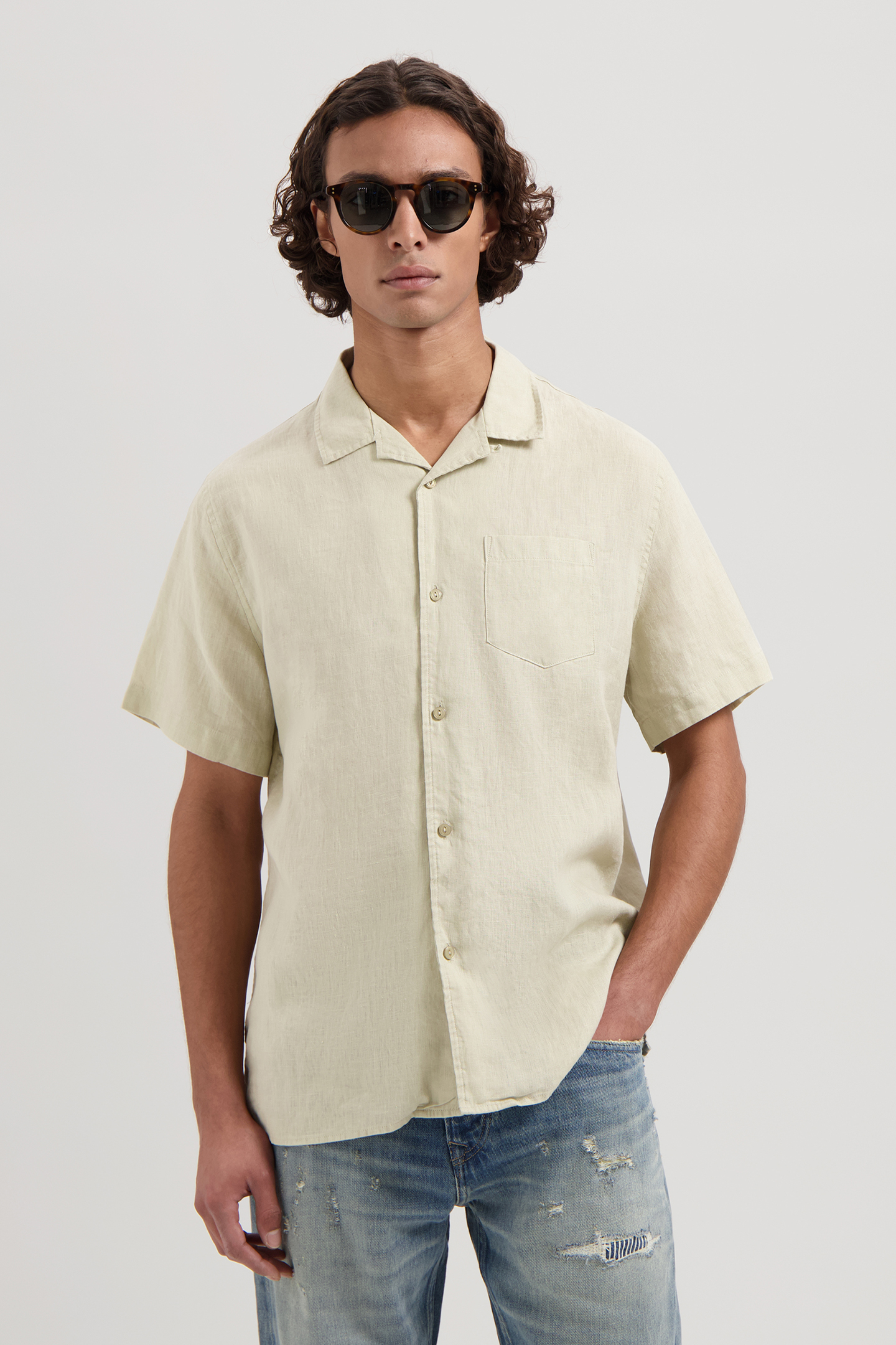 HERO RESORT SHIRT SAND 1
